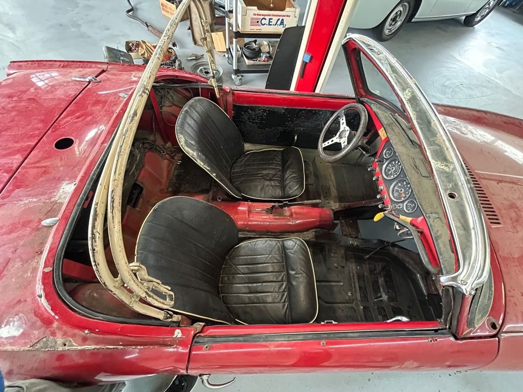 TRIUMPH Spitfire 4 MK1-image-3