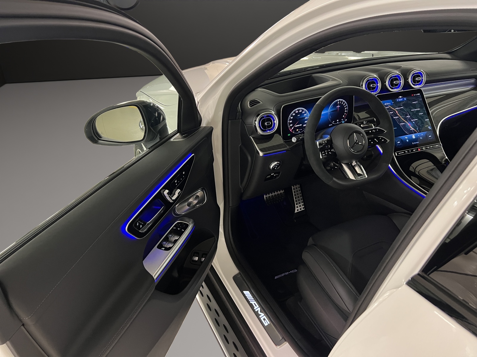 MERCEDES-BENZ GLC AMG 63 S e Performance 9G-Tronic-image-10
