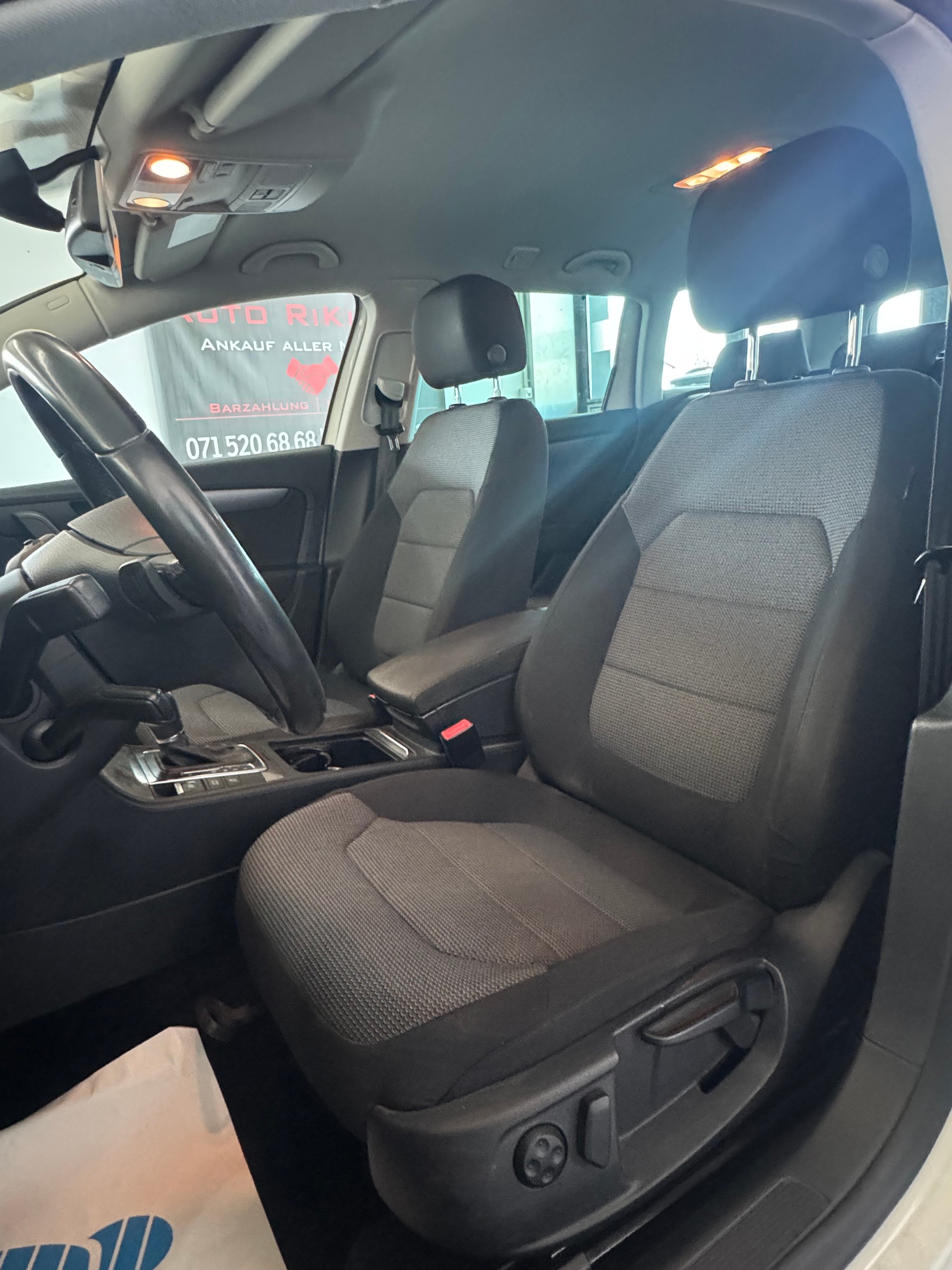 VW Passat Variant 2.0 TDI BMT Comfortline 4MDSG-image-12