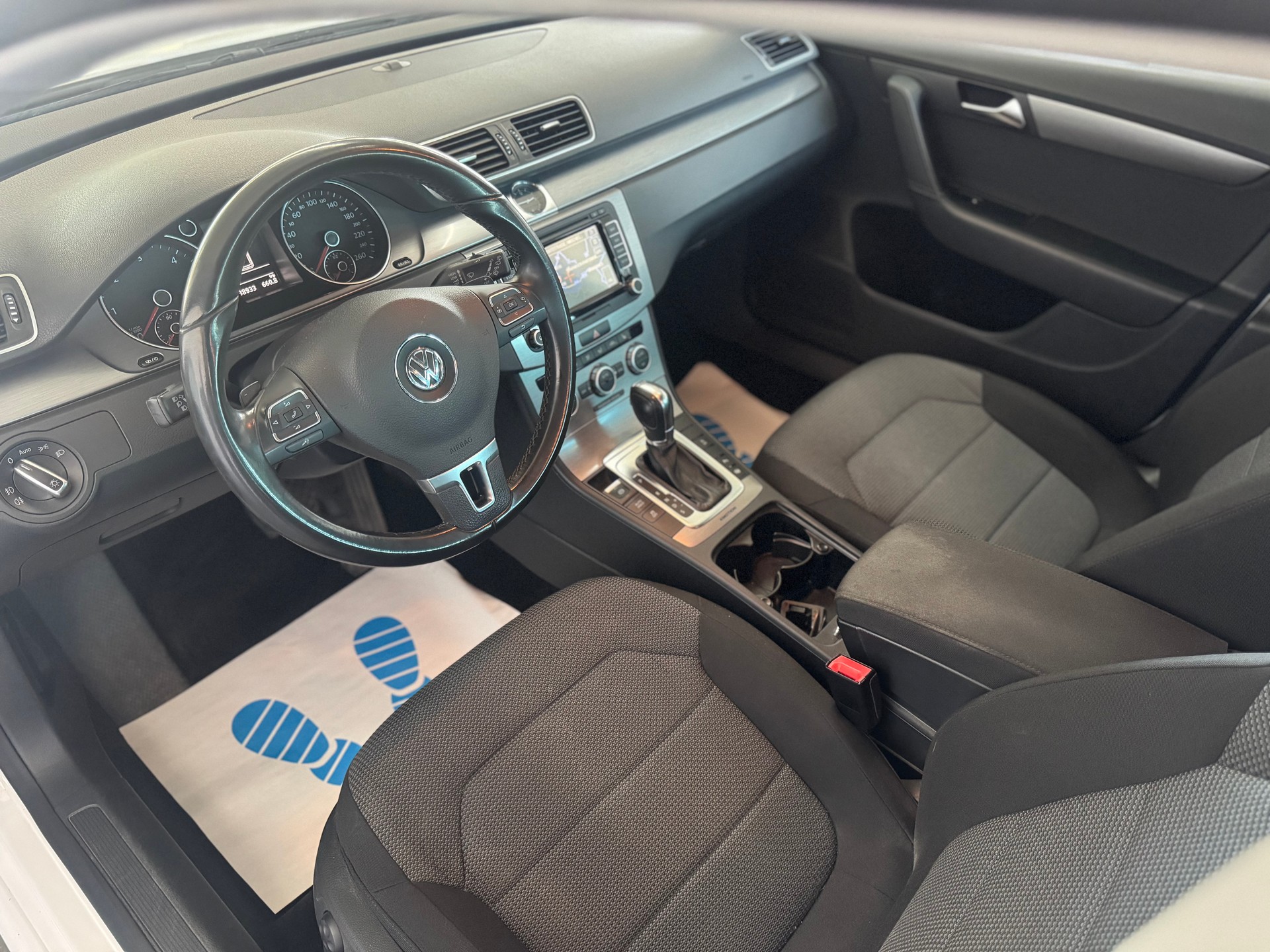 VW Passat Variant 2.0 TDI BMT Comfortline 4MDSG-image-11
