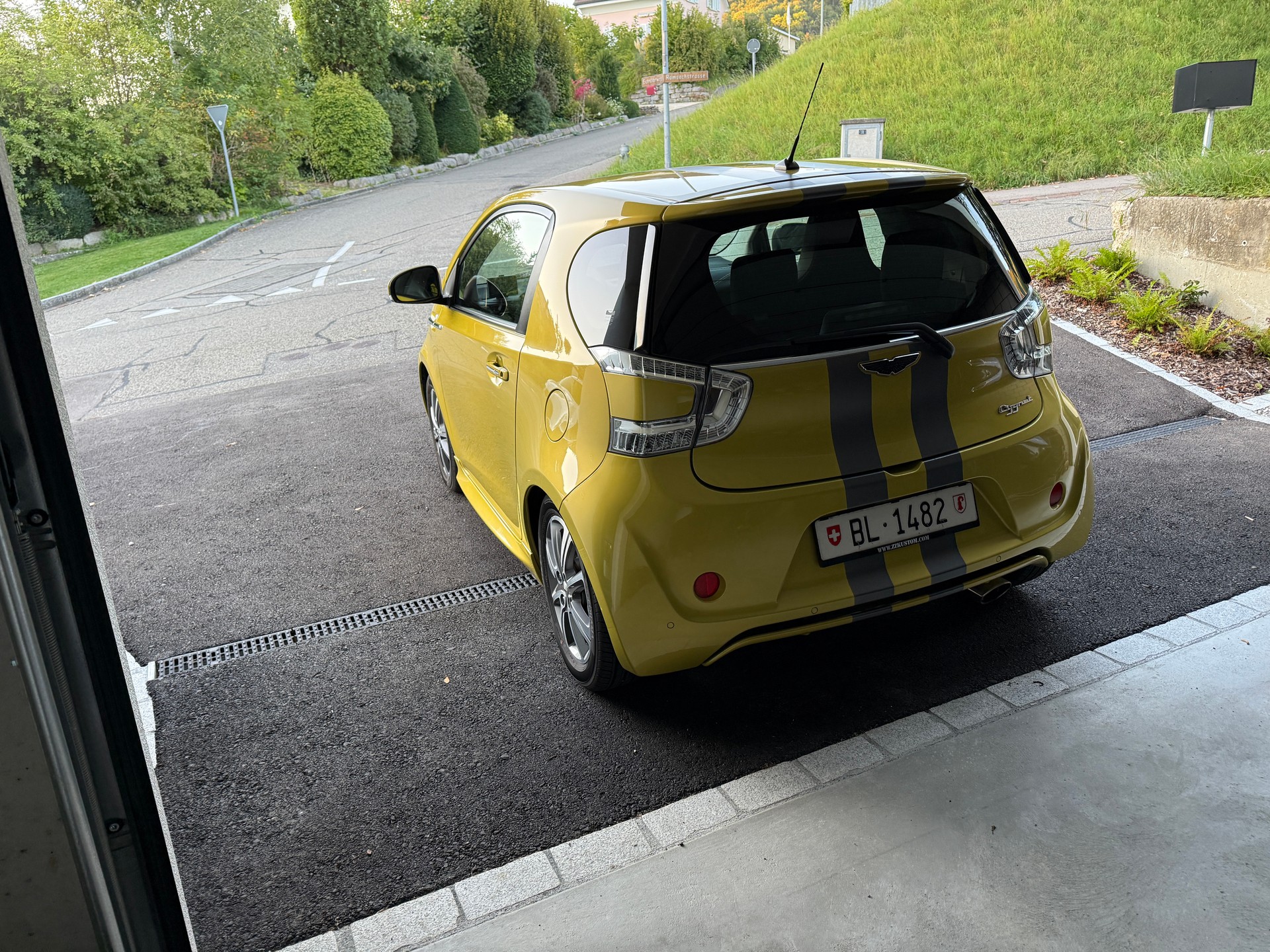 ASTON MARTIN Cygnet 1.33-image-4