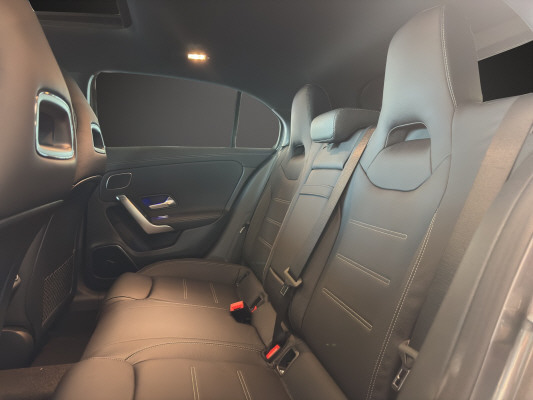 MERCEDES-BENZ A 200 7G-DCT-image-10