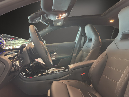 MERCEDES-BENZ A 200 7G-DCT-image-6