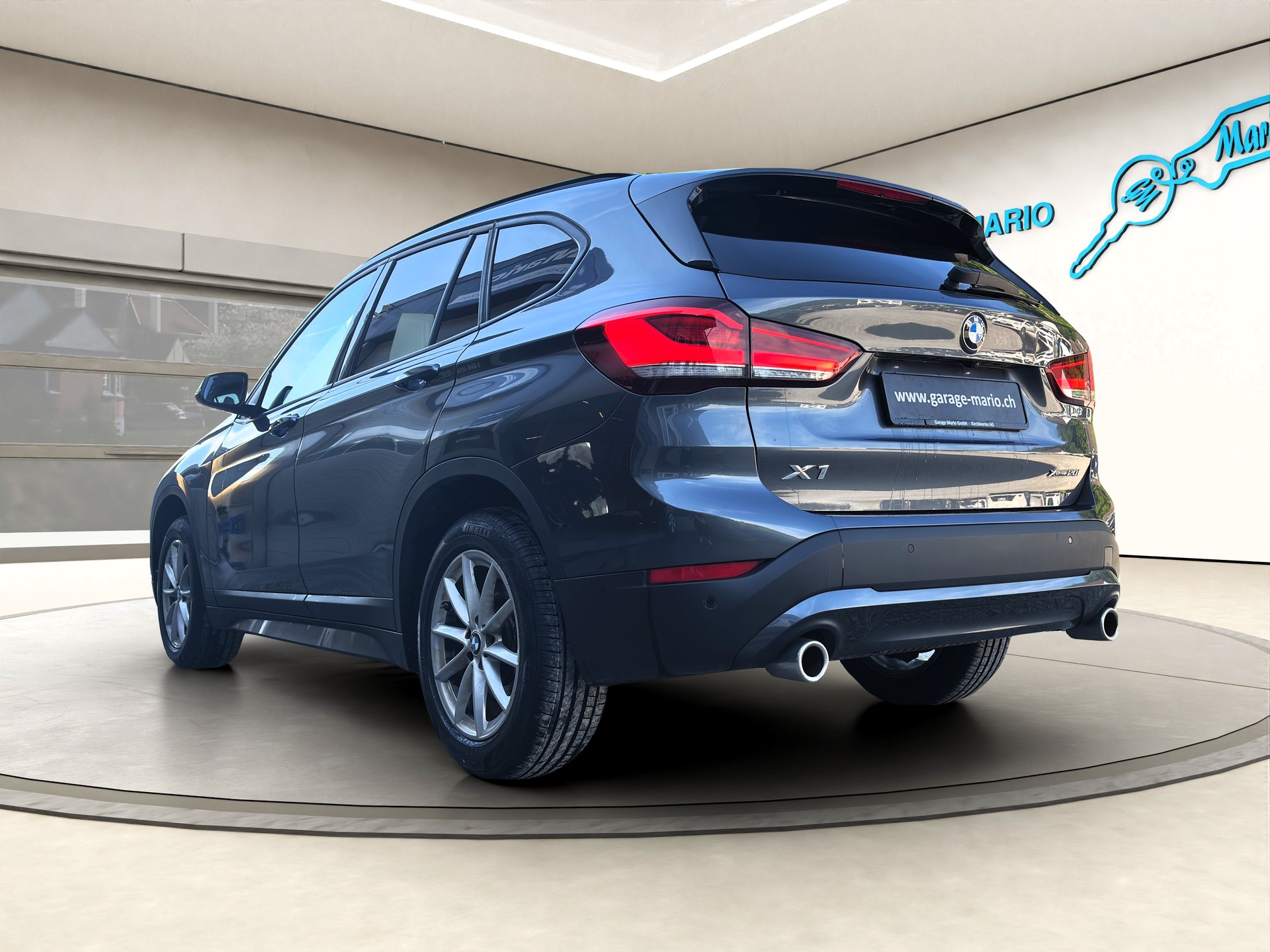 BMW X1 xDrive 20i Steptronic-image-6