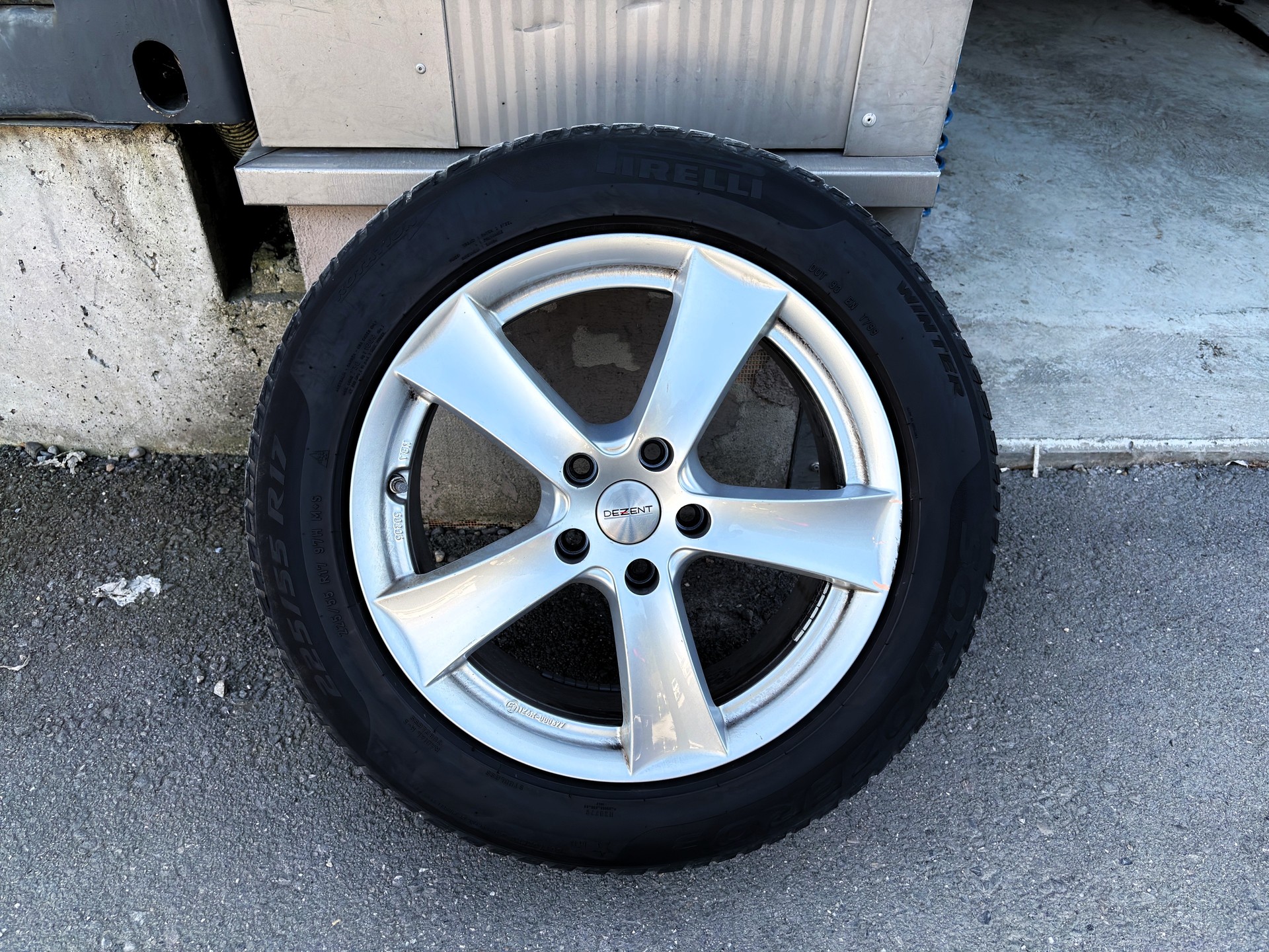 BMW X1 xDrive 20i Steptronic-image-11