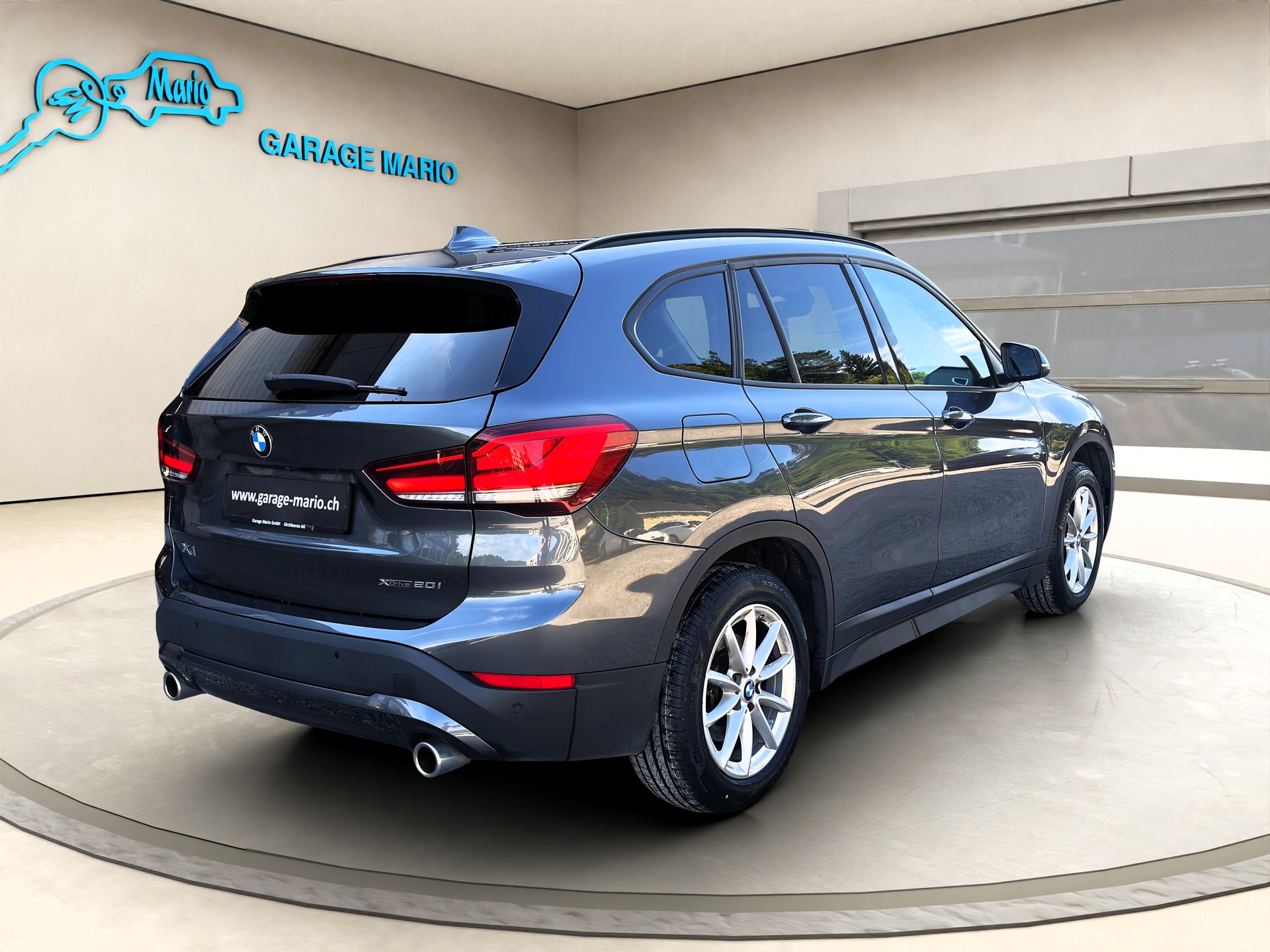 BMW X1 xDrive 20i Steptronic-image-4