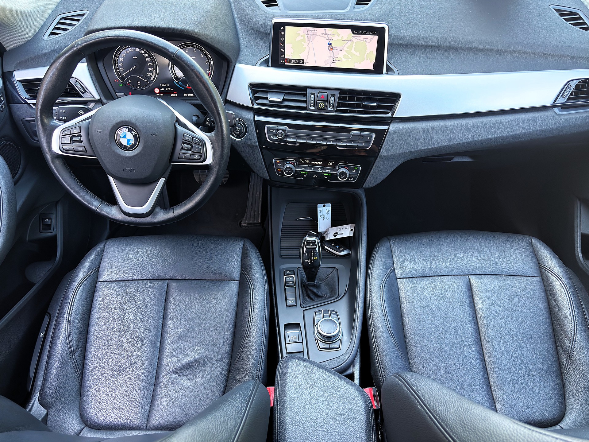 BMW X1 xDrive 20i Steptronic-image-7