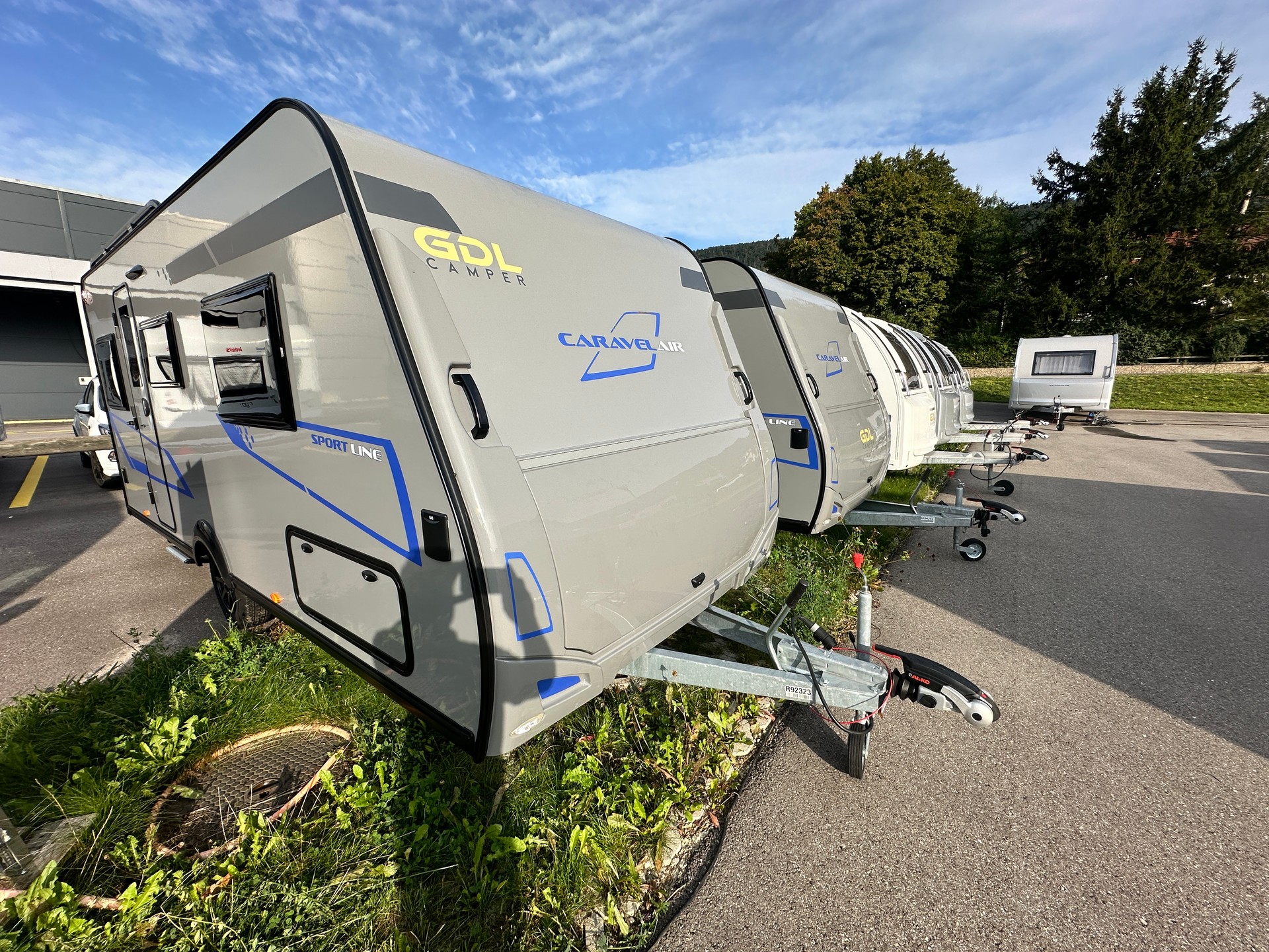 CARAVELAIR 492 Sport Line-image-0