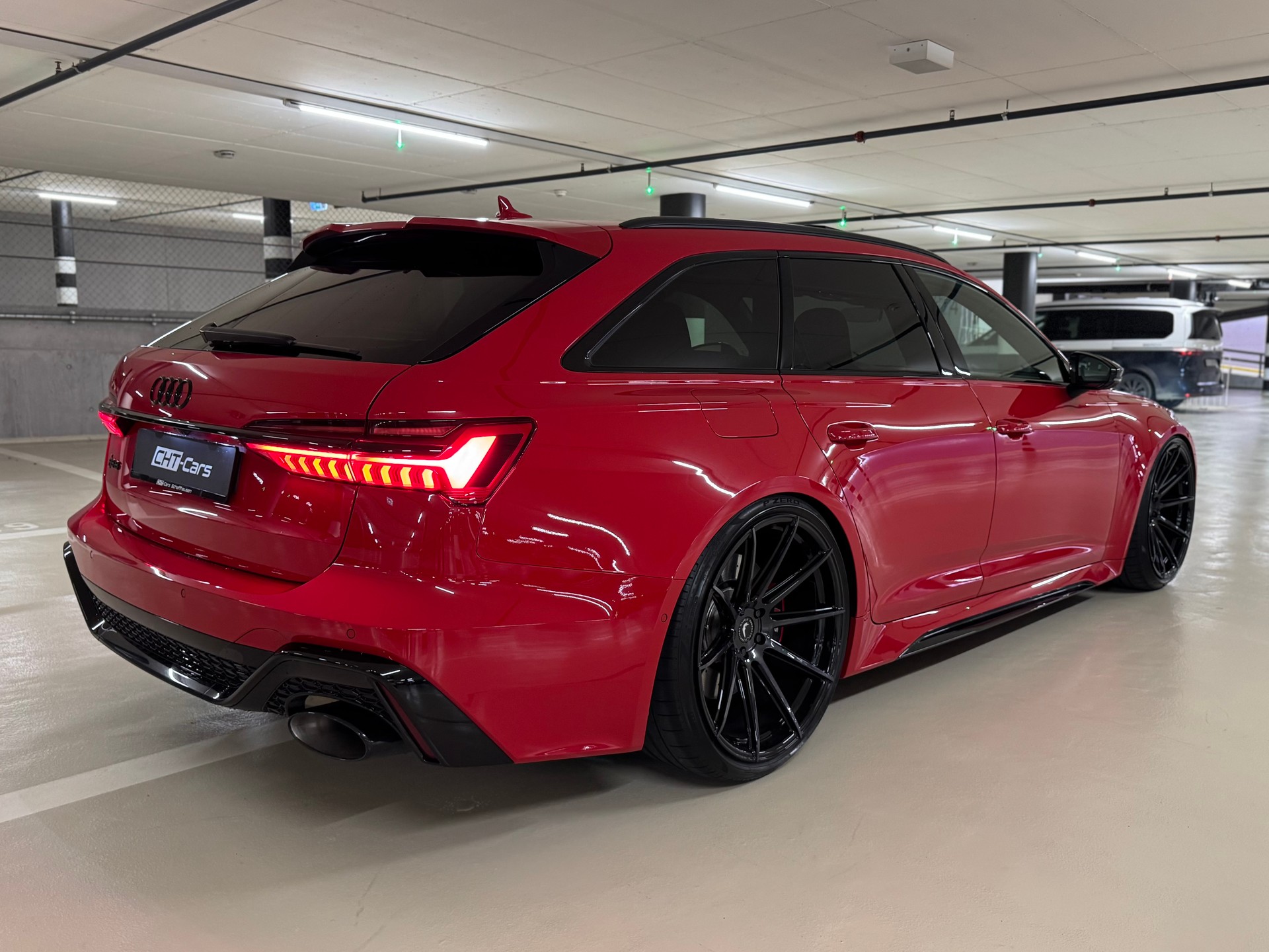 AUDI RS6 Avant 4.0 TFSI V8 quattro * ON TOP * Tango RED * Pano *-image-4