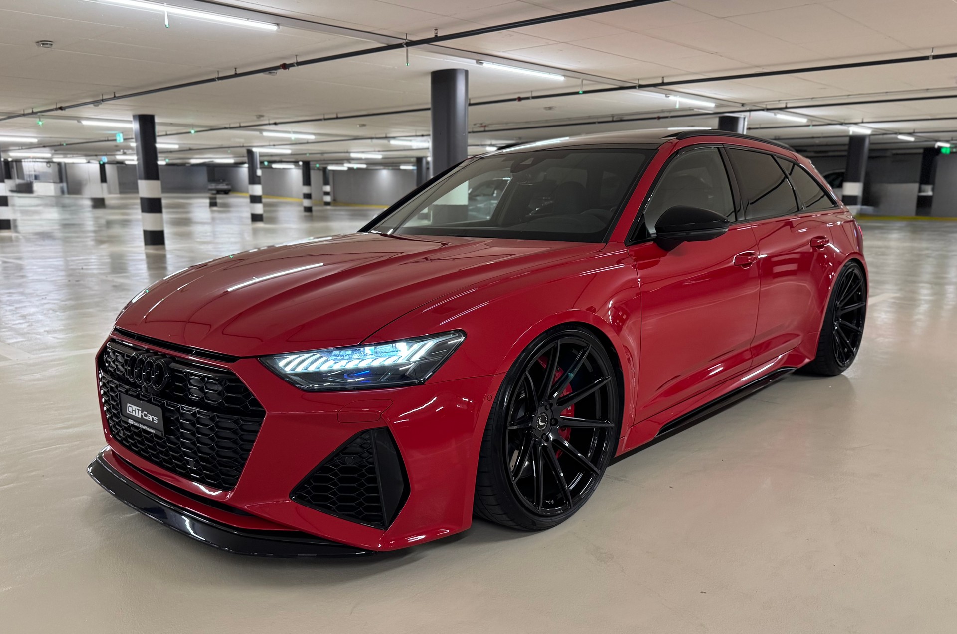 AUDI RS6 Avant 4.0 TFSI V8 quattro * ON TOP * Tango RED * Pano *-image-0