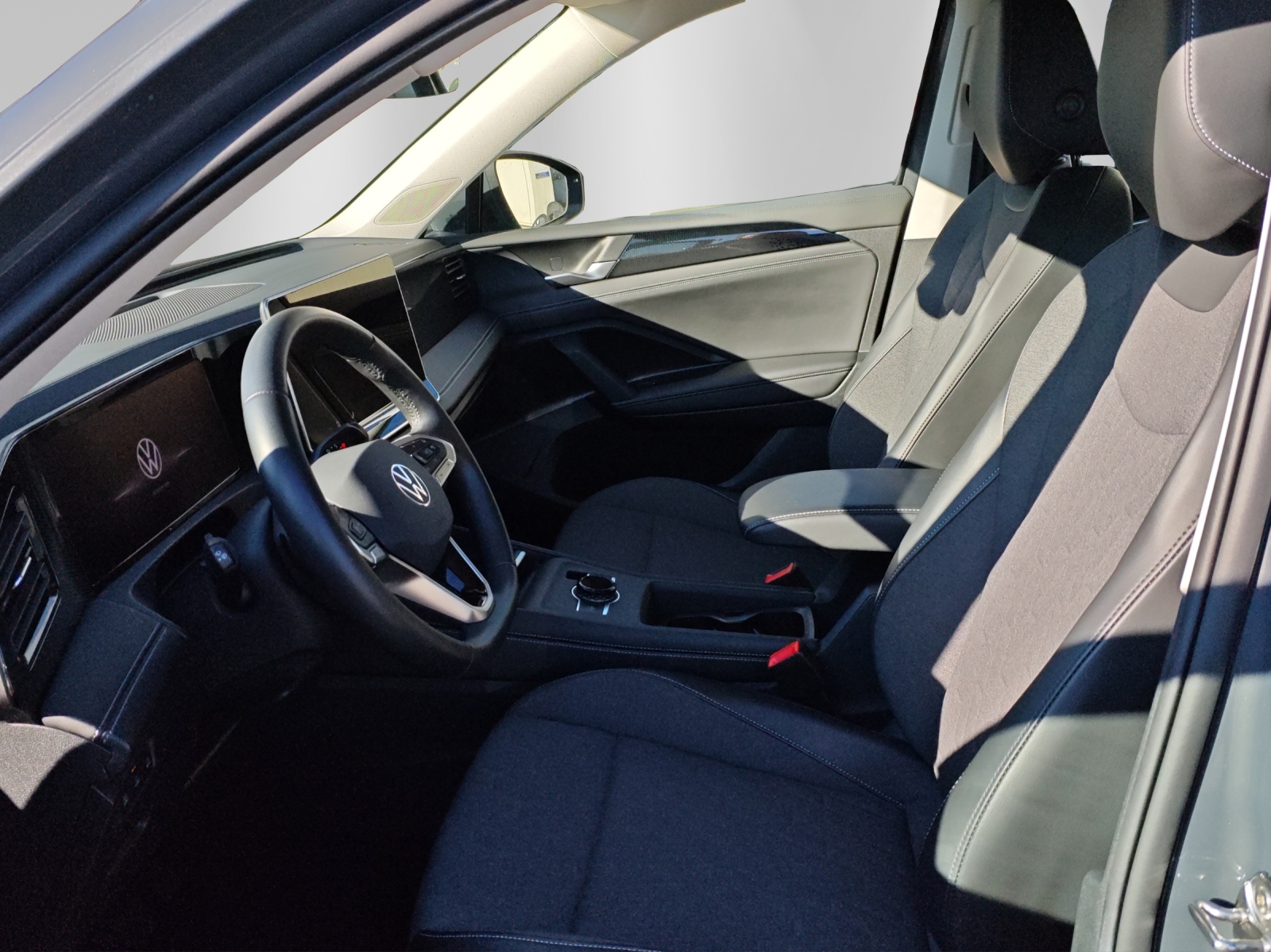 VW Tiguan 1.5 TSI evo2 eHybrid Life DSG-image-8