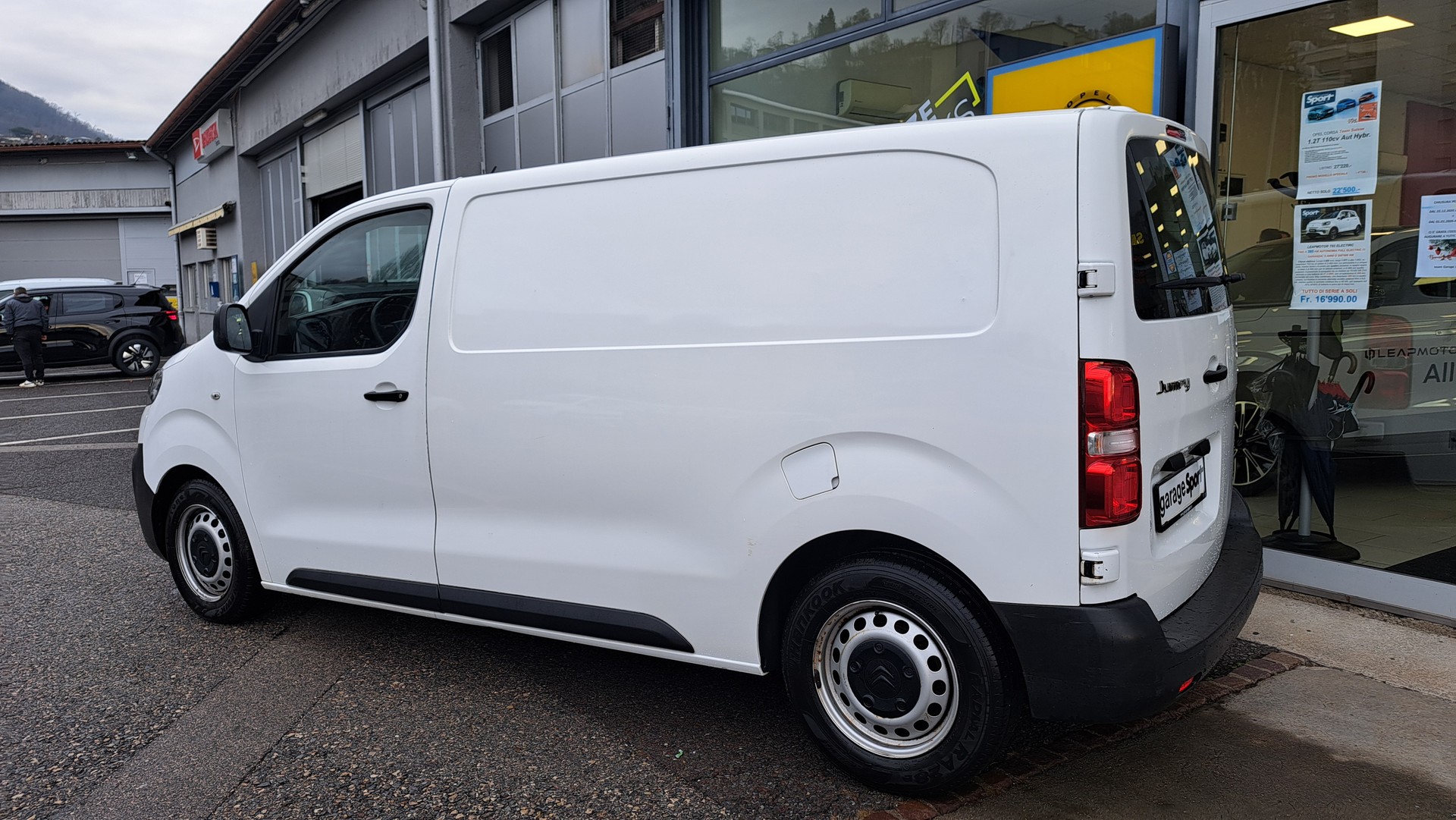 CITROEN Jumpy 1.6 BlueHDi 95 M Attraction-image-5