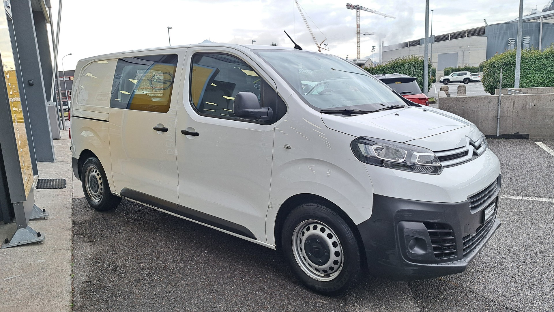 CITROEN Jumpy 1.6 BlueHDi 95 M Attraction-image-3