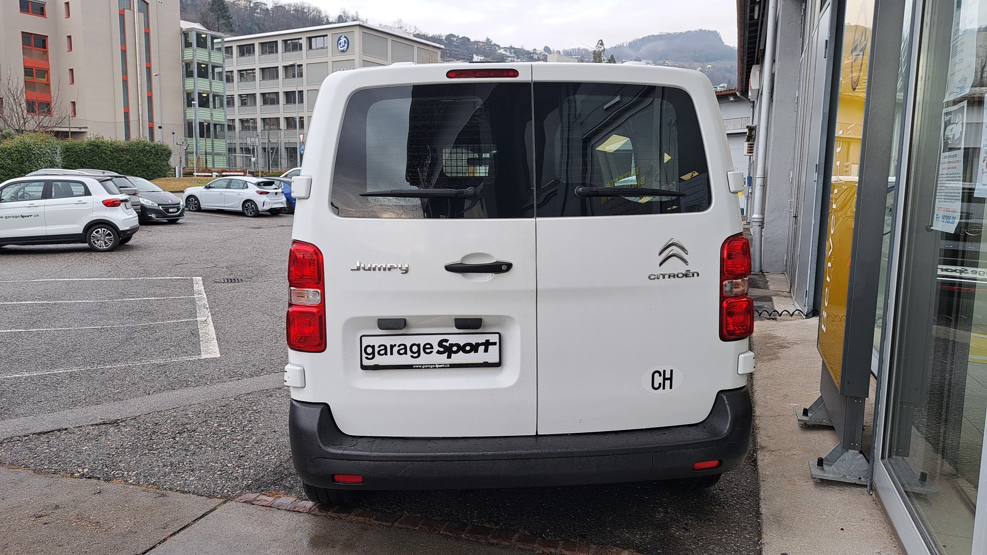 CITROEN Jumpy 1.6 BlueHDi 95 M Attraction-image-6