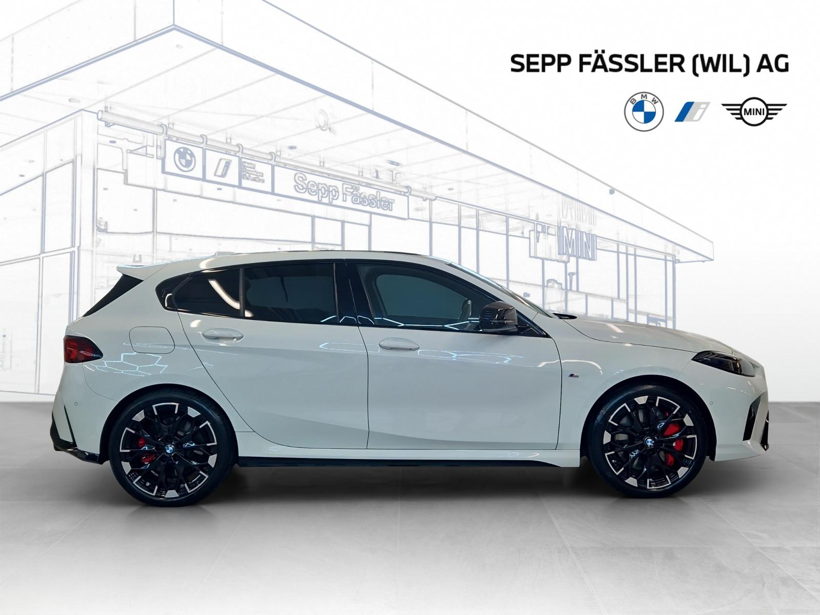 BMW M135i xDrive-image-5