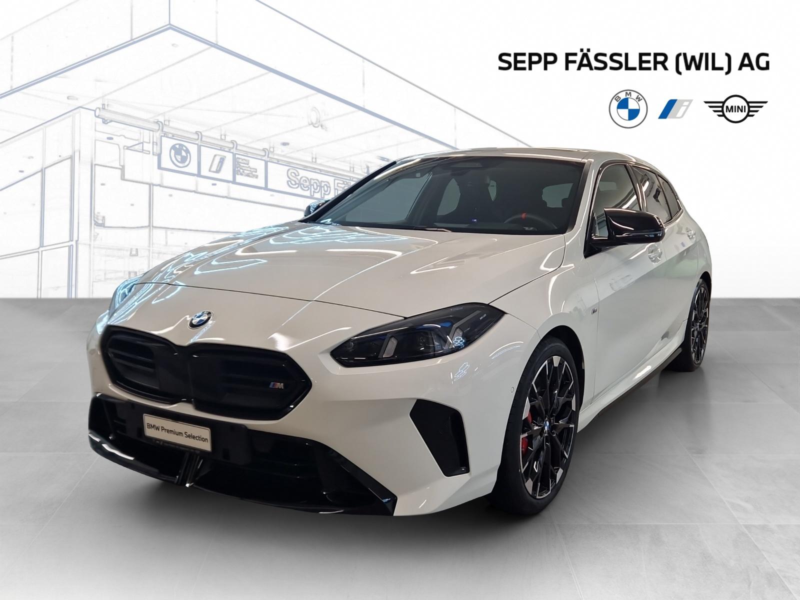BMW M135i xDrive-image-0