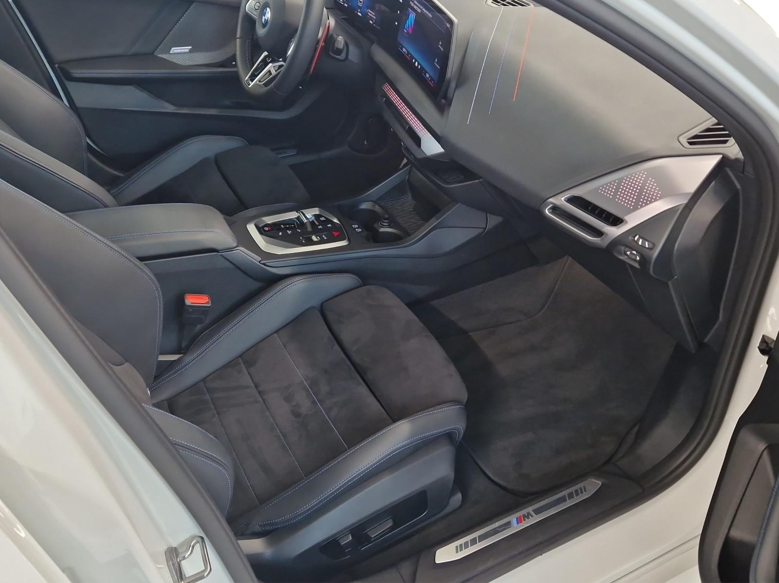 BMW M135i xDrive-image-9