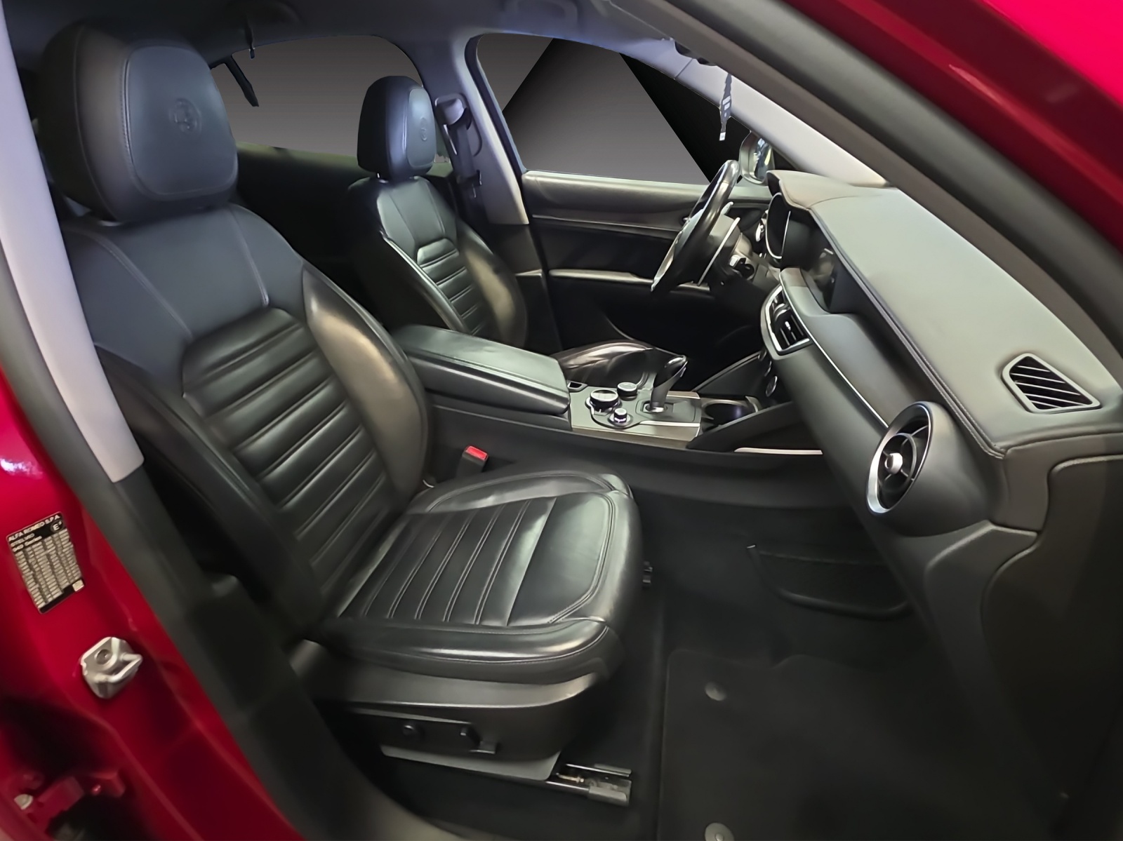 ALFA ROMEO Stelvio 2.2 JTDM Executive Q4 Automatic-image-16