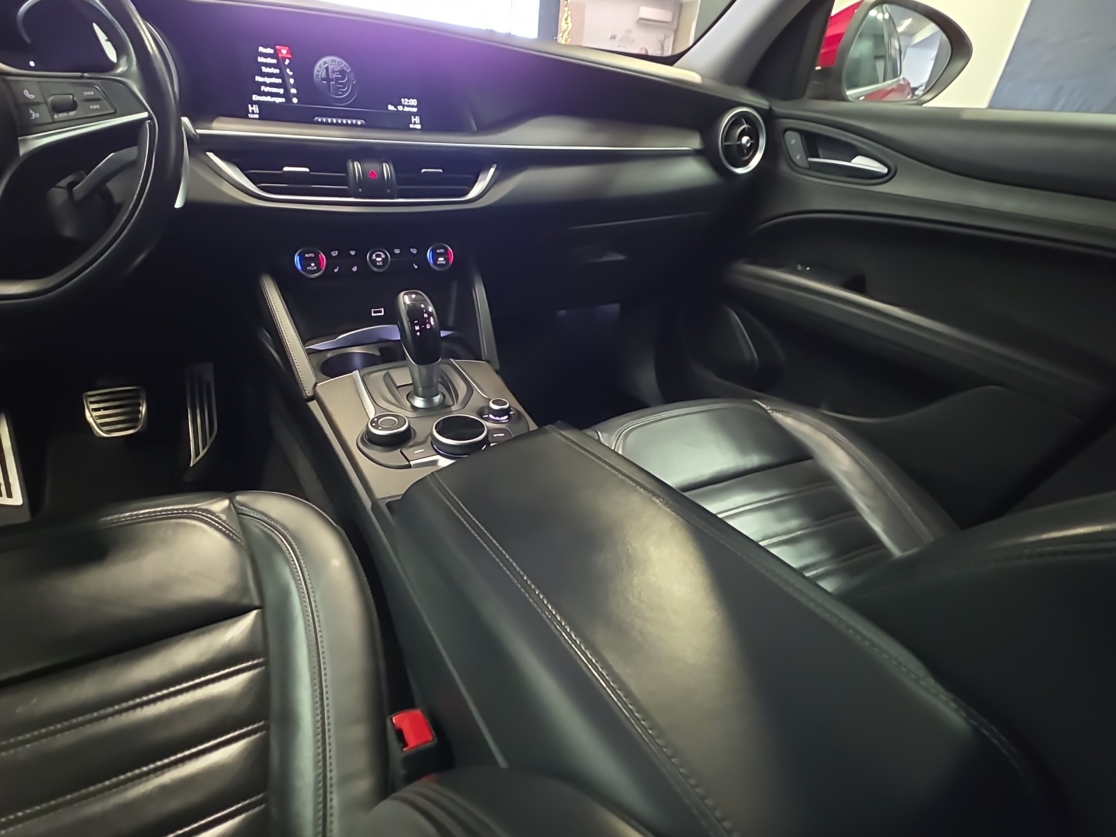 ALFA ROMEO Stelvio 2.2 JTDM Executive Q4 Automatic-image-12