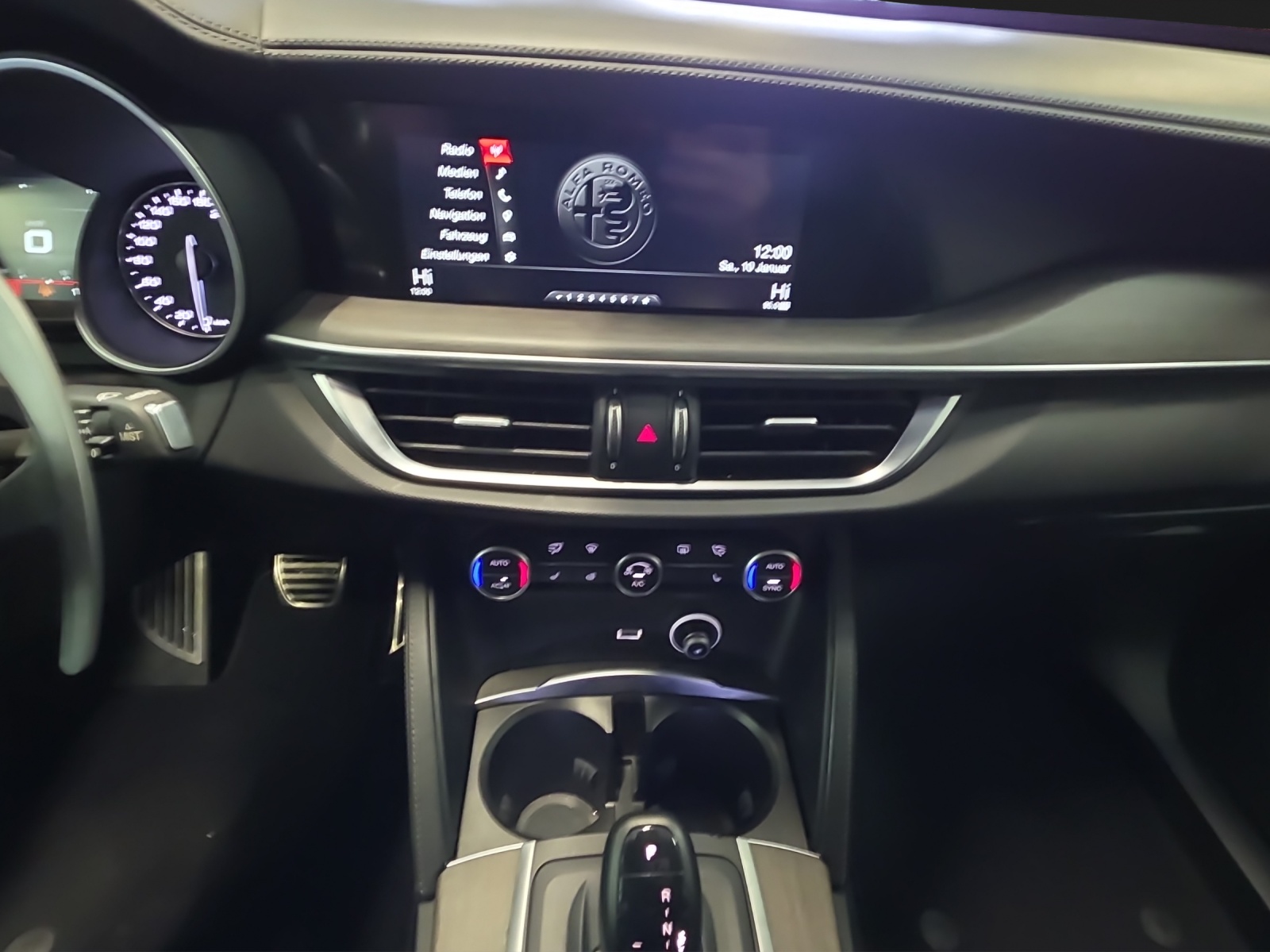 ALFA ROMEO Stelvio 2.2 JTDM Executive Q4 Automatic-image-10