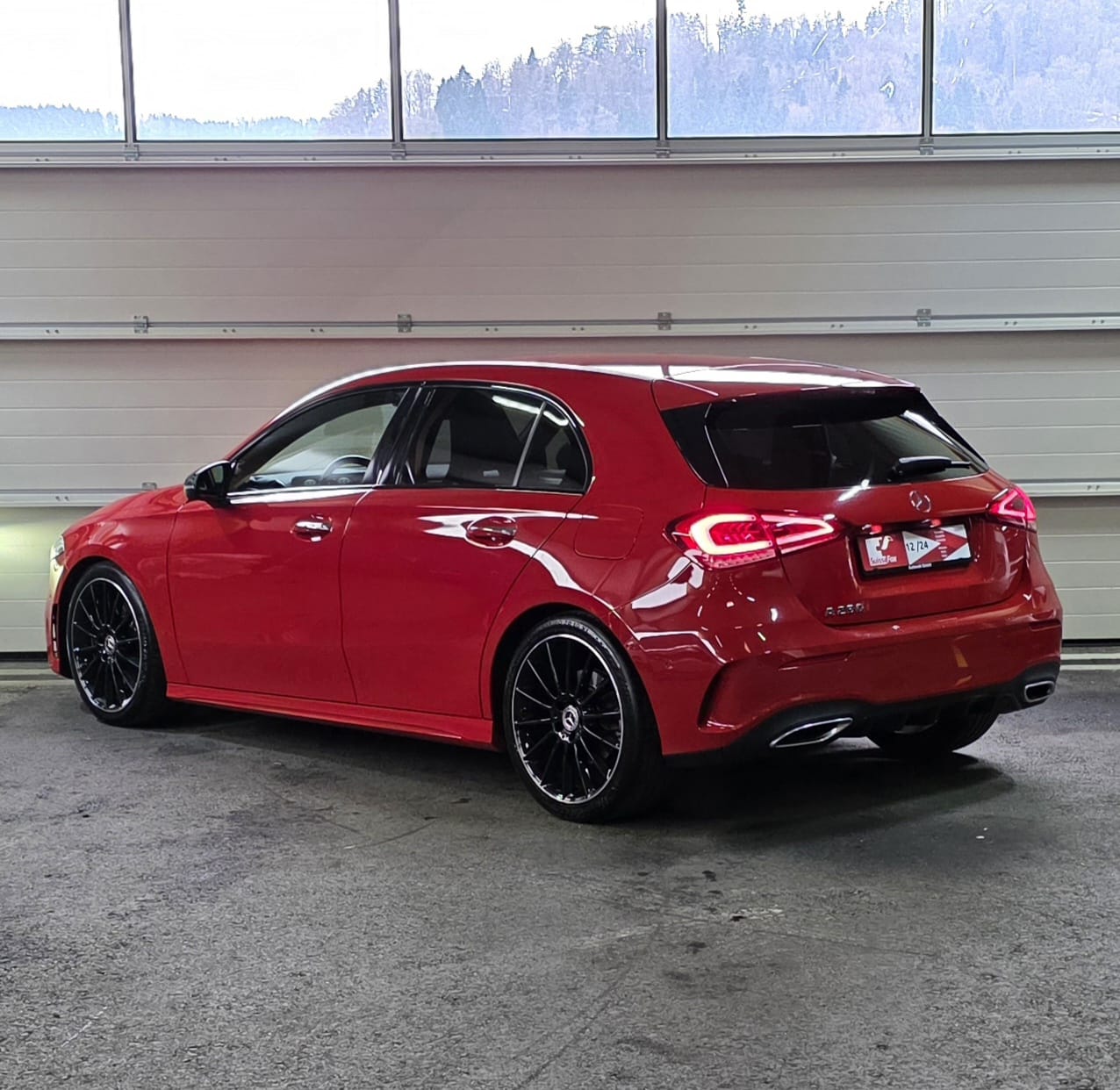 MERCEDES-BENZ A 250 AMG Line 7G-DCT-image-2