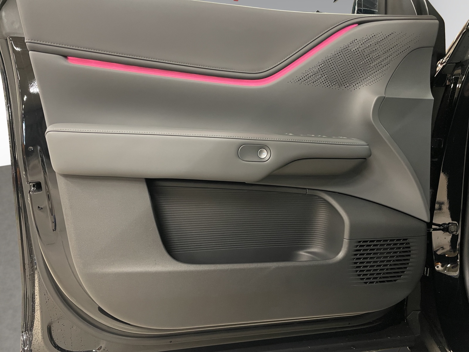 XPENG G9 93kWh Performance AWD-image-5