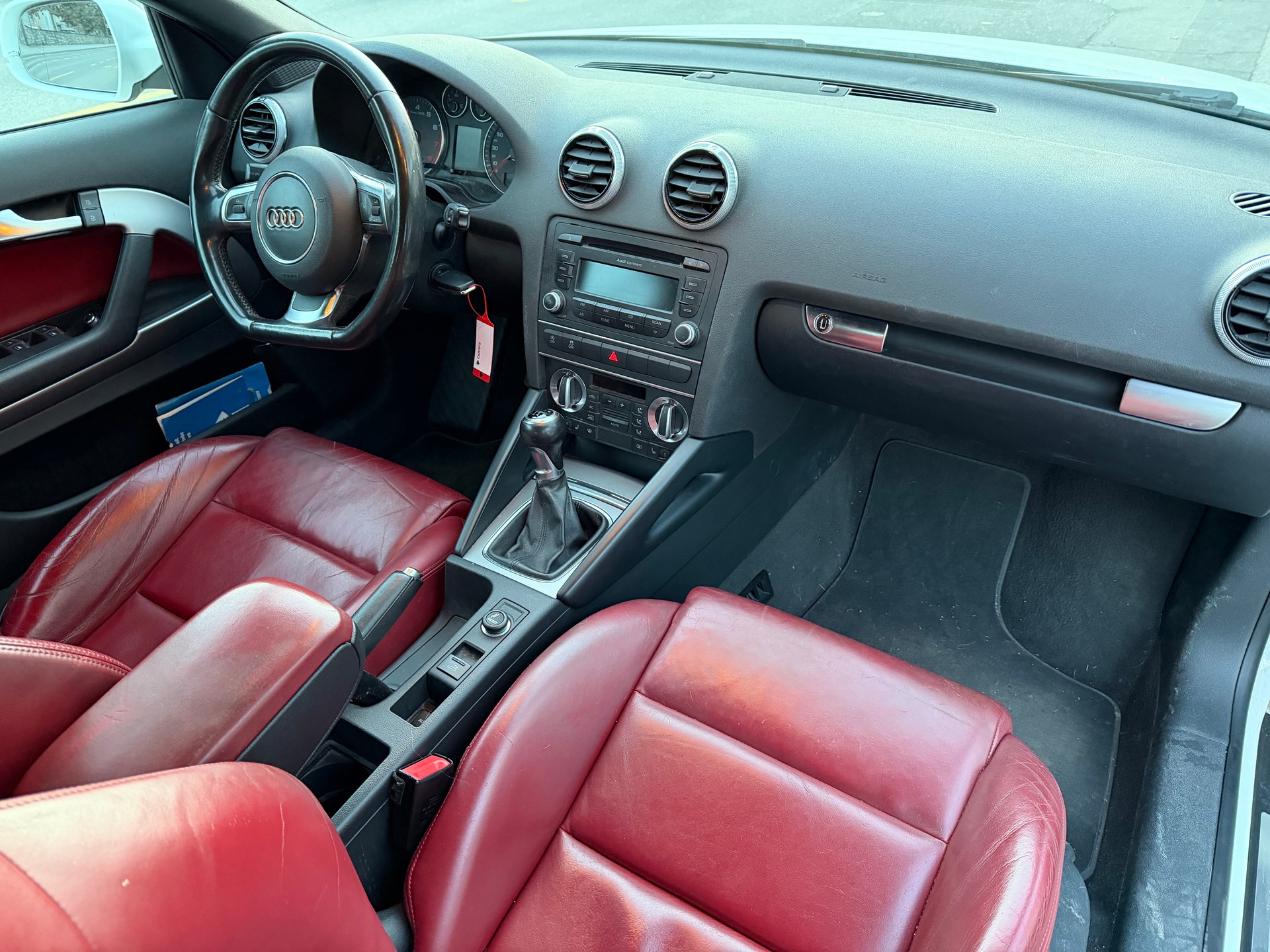 AUDI A3 Cabriolet 1.4 TFSI Ambition-image-22