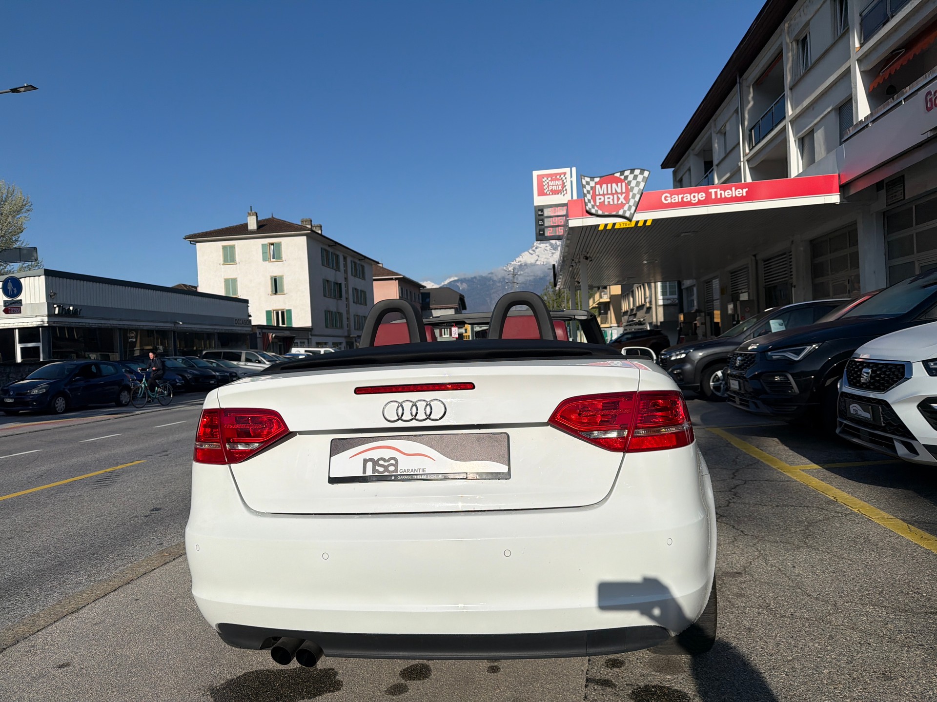 AUDI A3 Cabriolet 1.4 TFSI Ambition-image-5