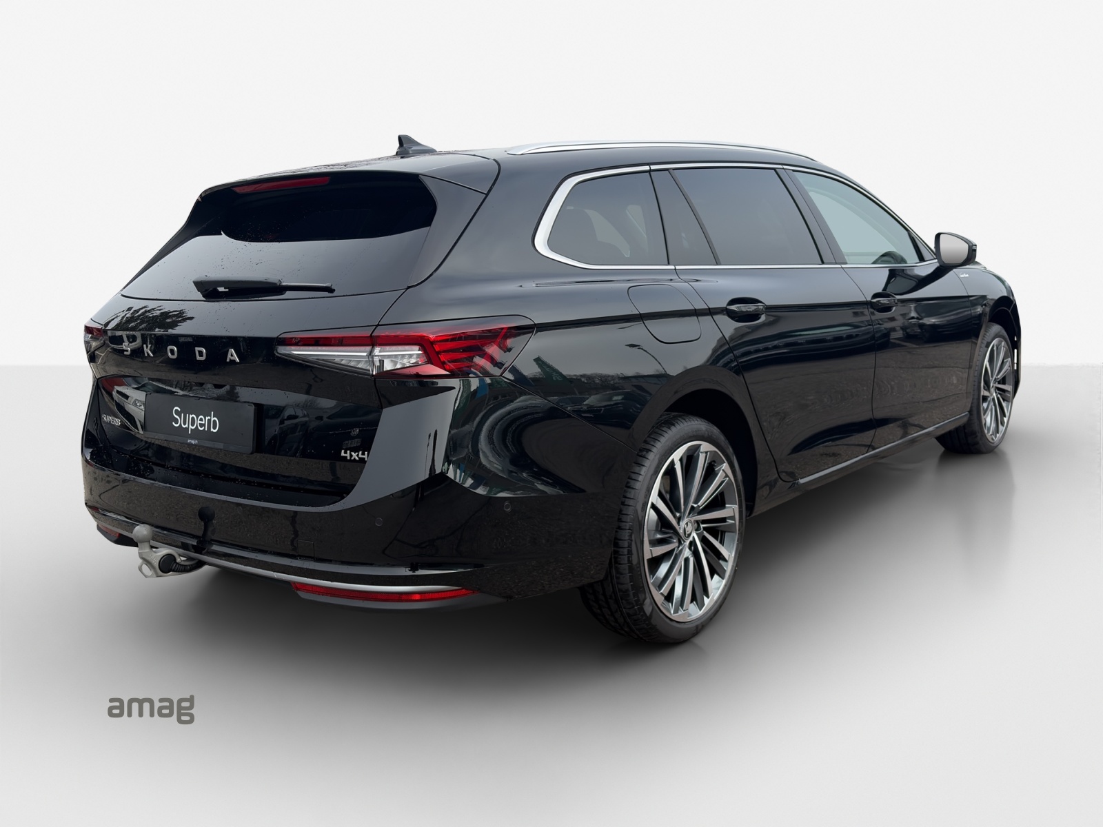 SKODA Superb Combi 2.0 TDi L&K 4x4 DSG-image-4