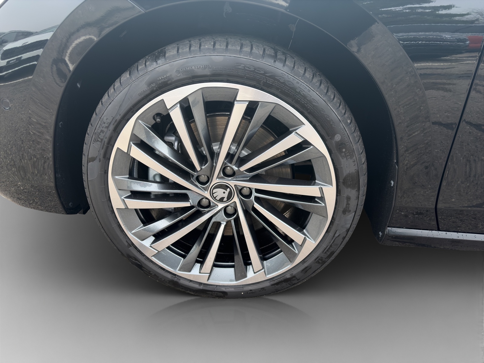SKODA Superb Combi 2.0 TDi L&K 4x4 DSG-image-13