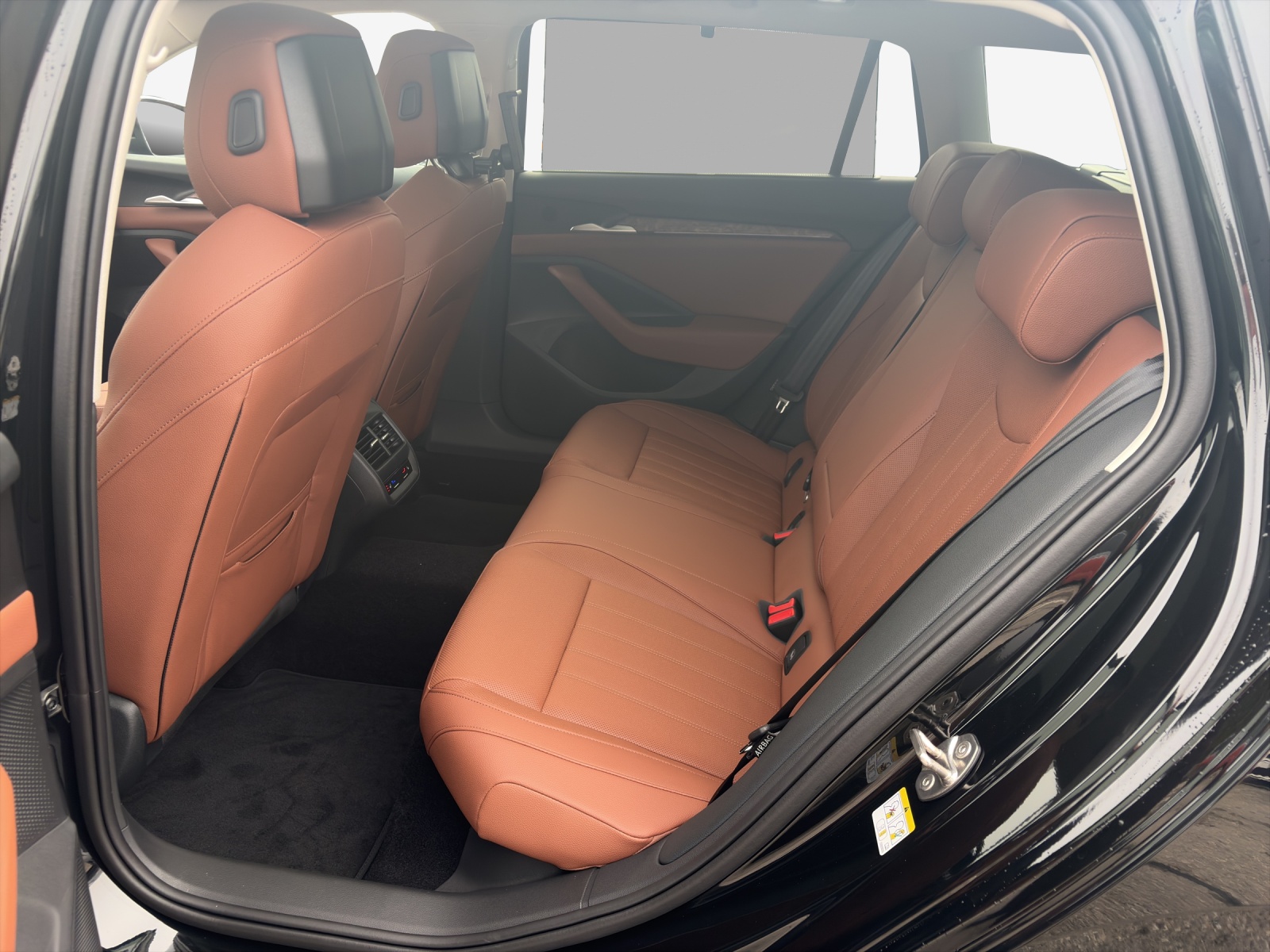 SKODA Superb Combi 2.0 TDi L&K 4x4 DSG-image-11