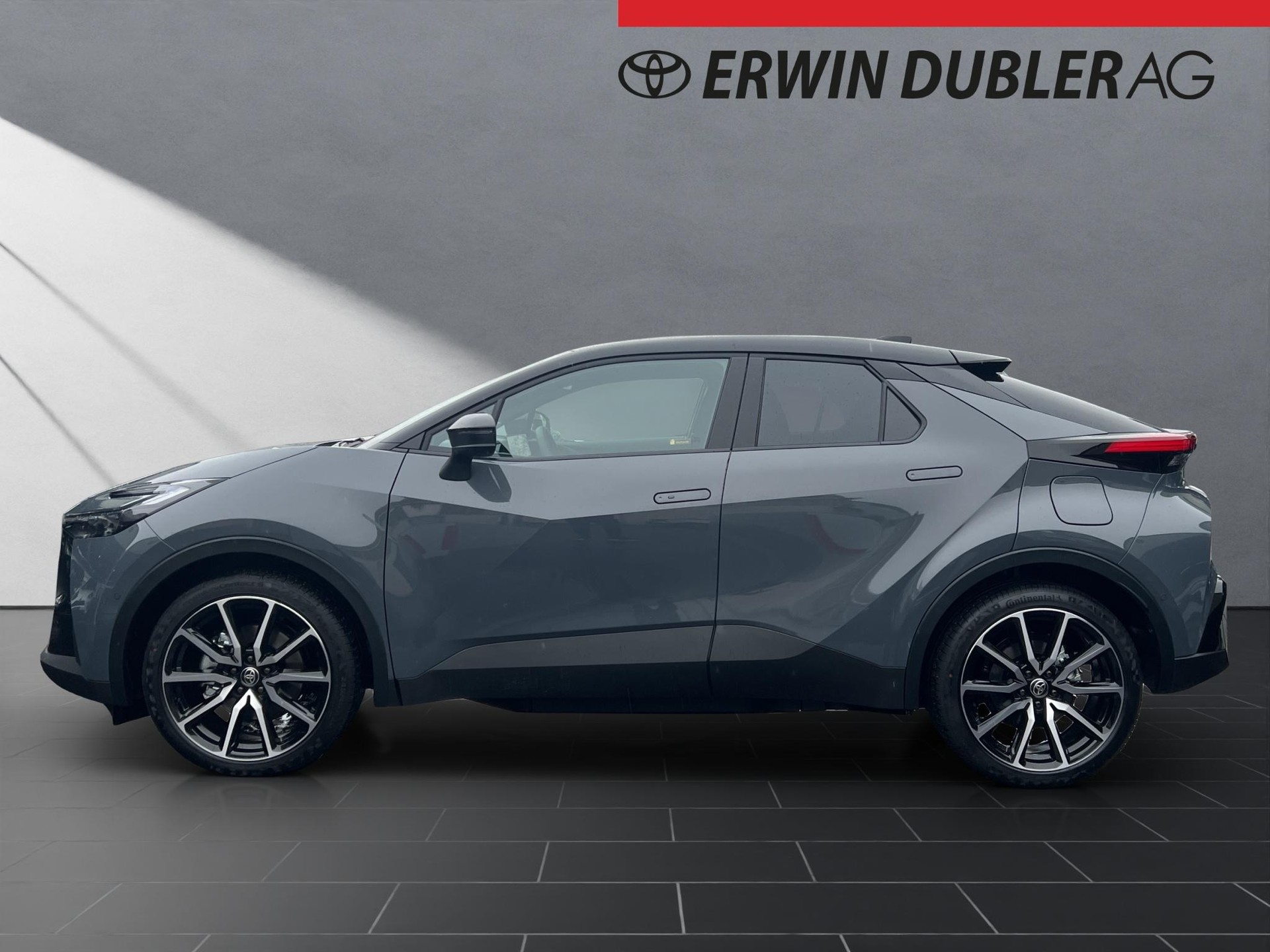 TOYOTA C-HR 2.0 PHEV GR Sport-showroom-element-1