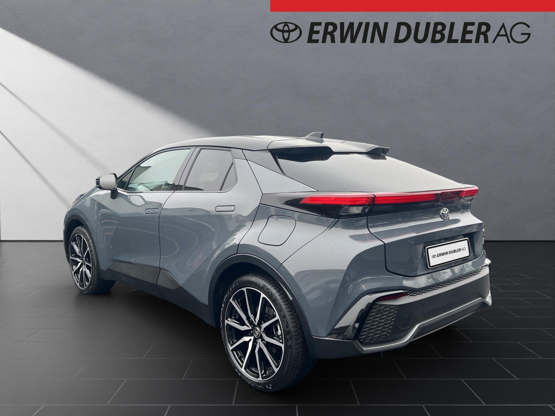 TOYOTA C-HR 2.0 PHEV GR Sport-showroom-element-2