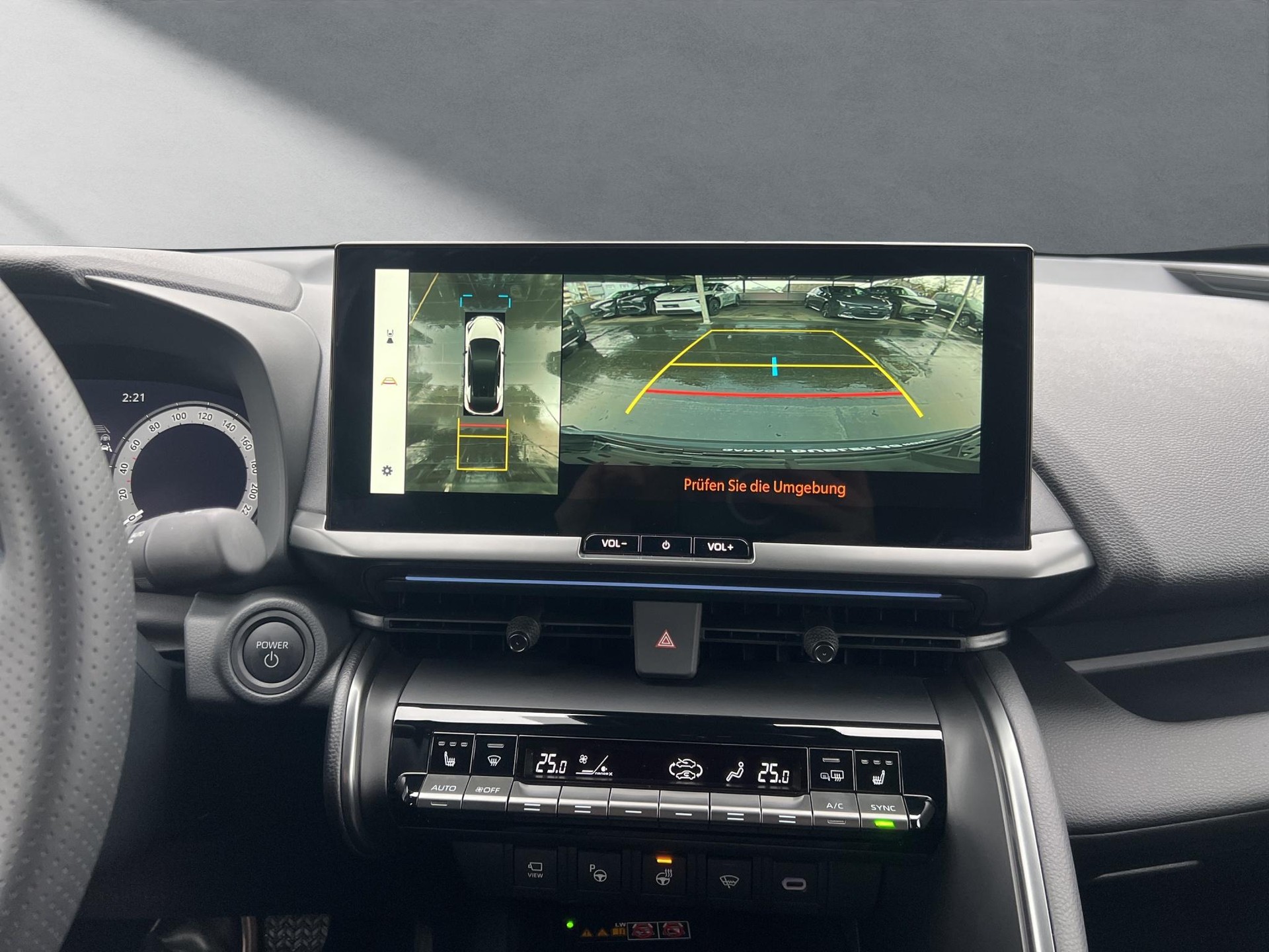 TOYOTA C-HR 2.0 PHEV GR Sport-image-8