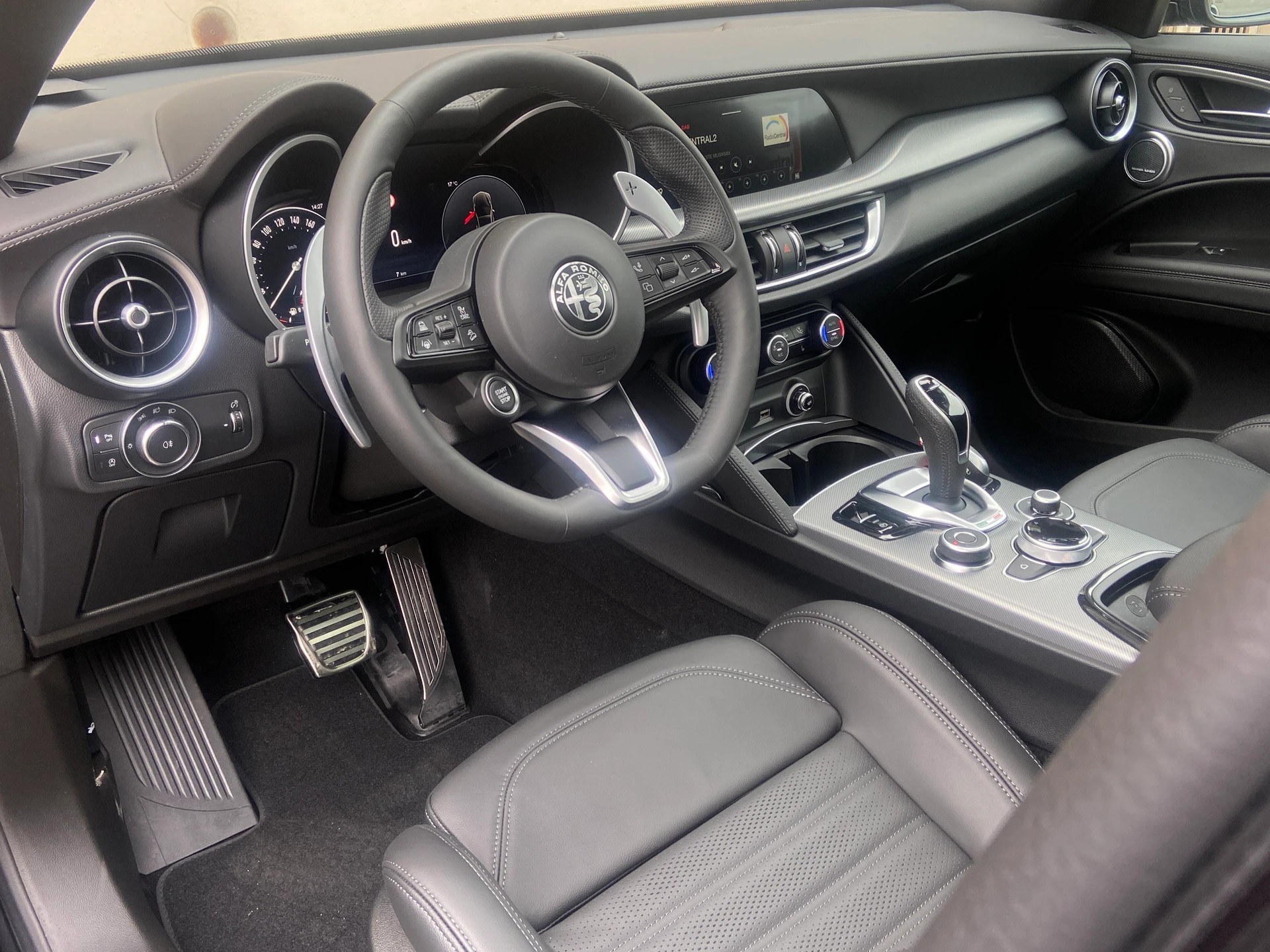 ALFA ROMEO Stelvio 2.0 Veloce Pack Premium Sky Q4 AT8-image-5