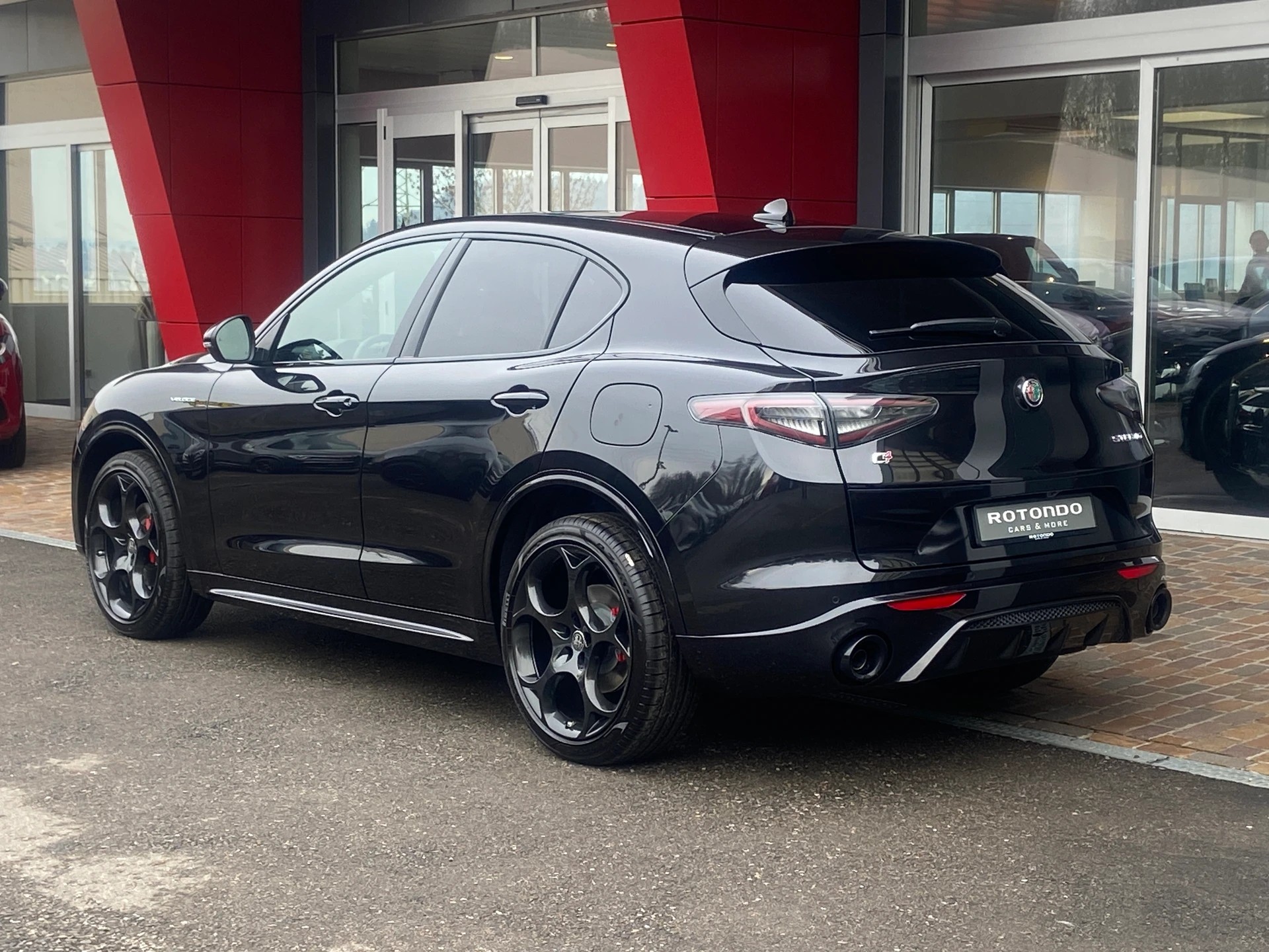 ALFA ROMEO Stelvio 2.0 Veloce Pack Premium Sky Q4 AT8-image-17