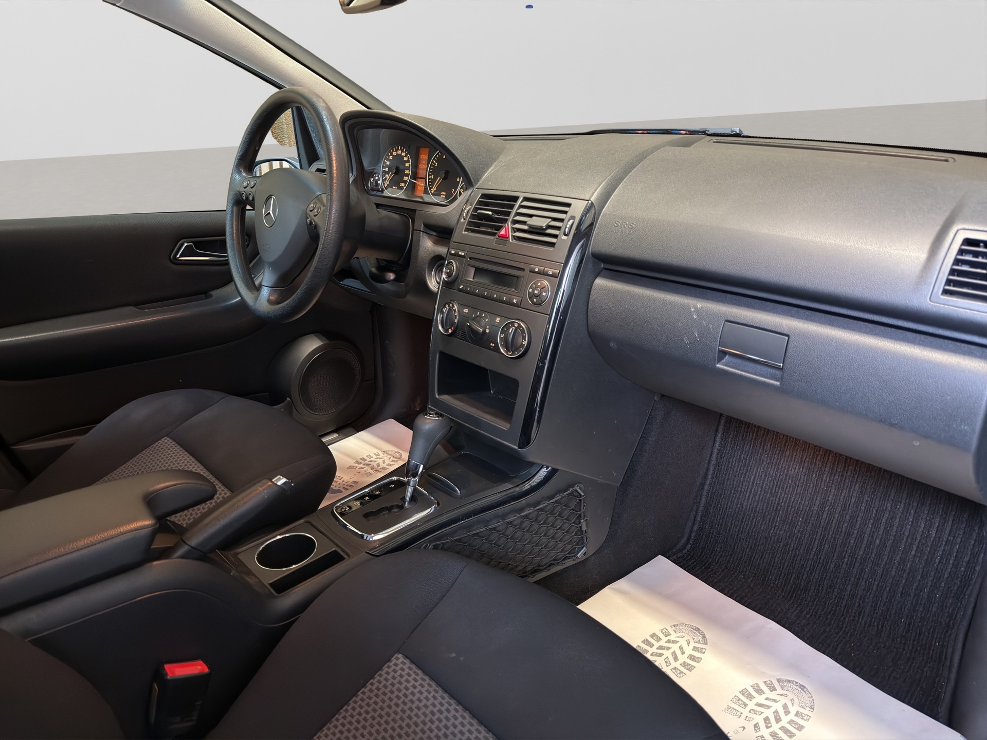 MERCEDES-BENZ A 150 Classic My first star Autotronic-image-12