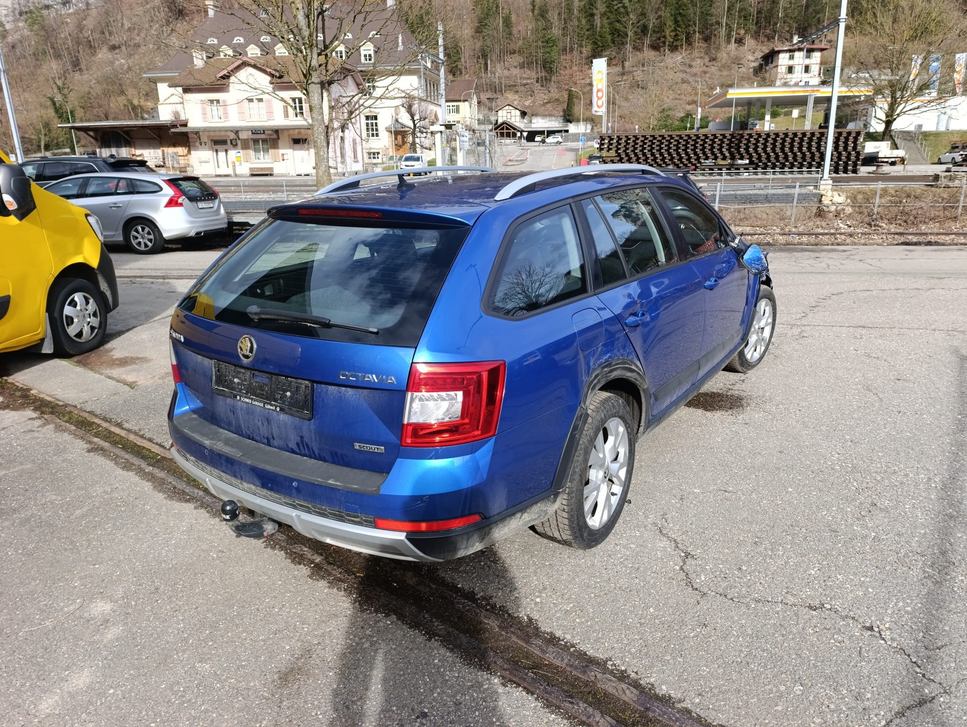 SKODA Octavia Combi 2.0 TDI Scout 4x4 DSG-image-1