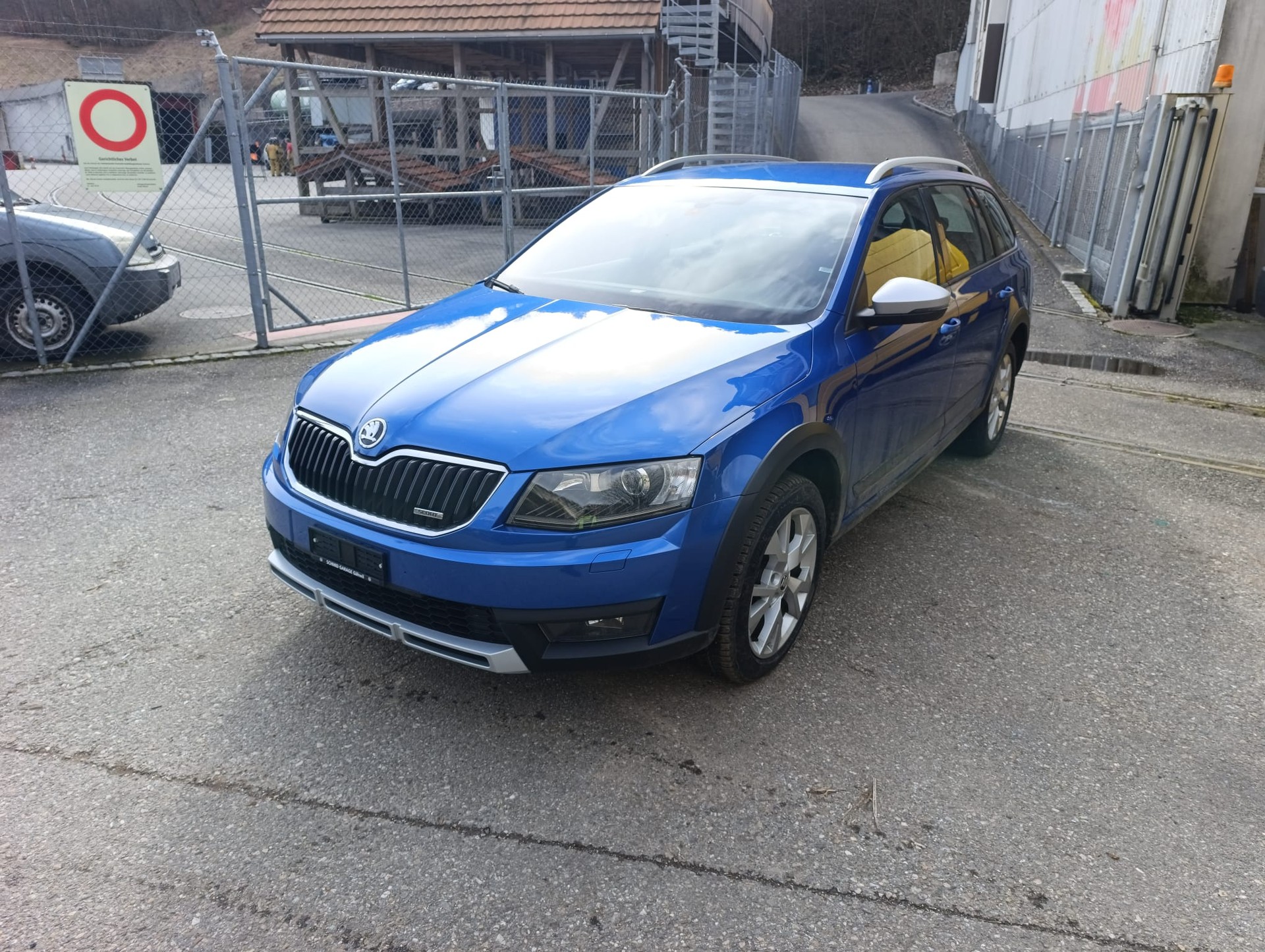 SKODA Octavia Combi 2.0 TDI Scout 4x4 DSG-image-0