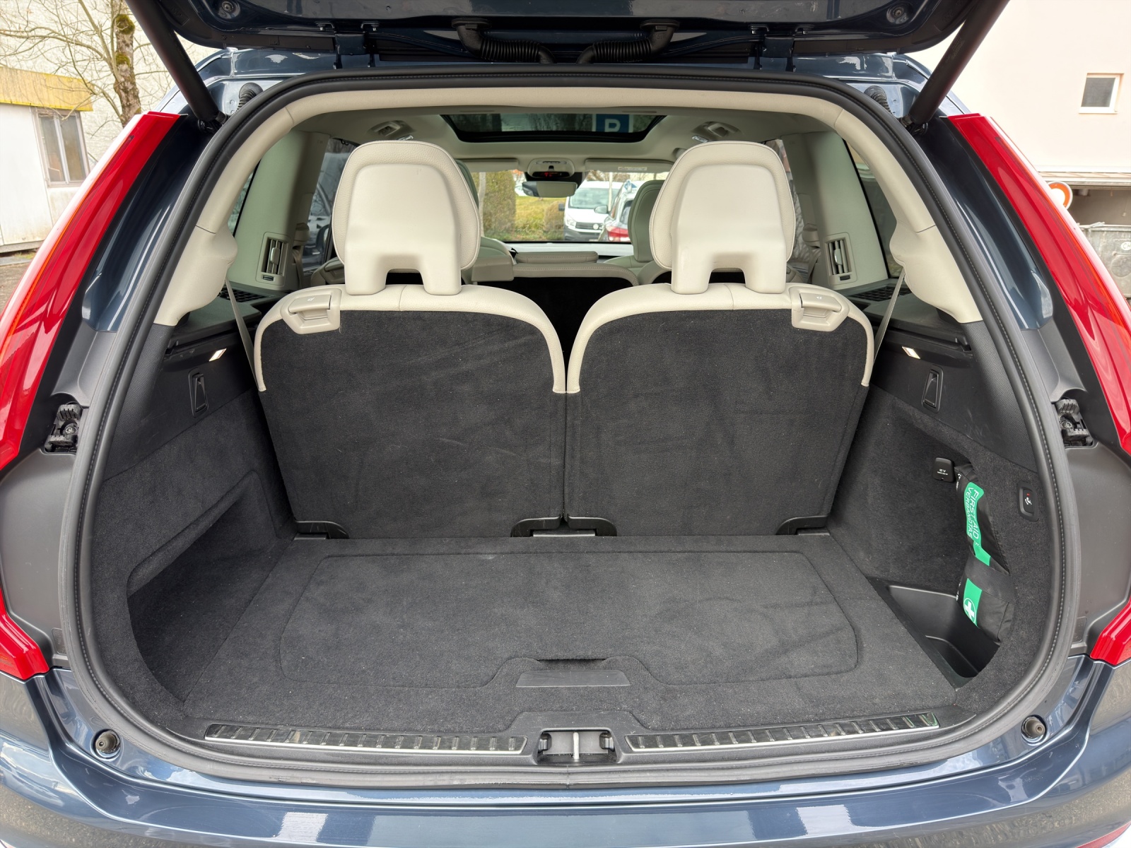 VOLVO XC90 T8 AWD Inscription Geartronic-image-17