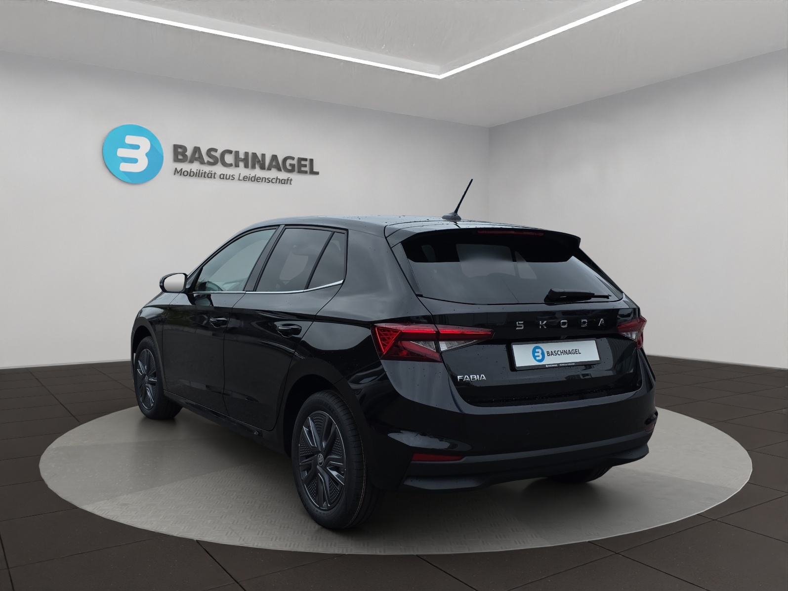 SKODA Fabia 1.5 TSI Dynamic DSG-image-2