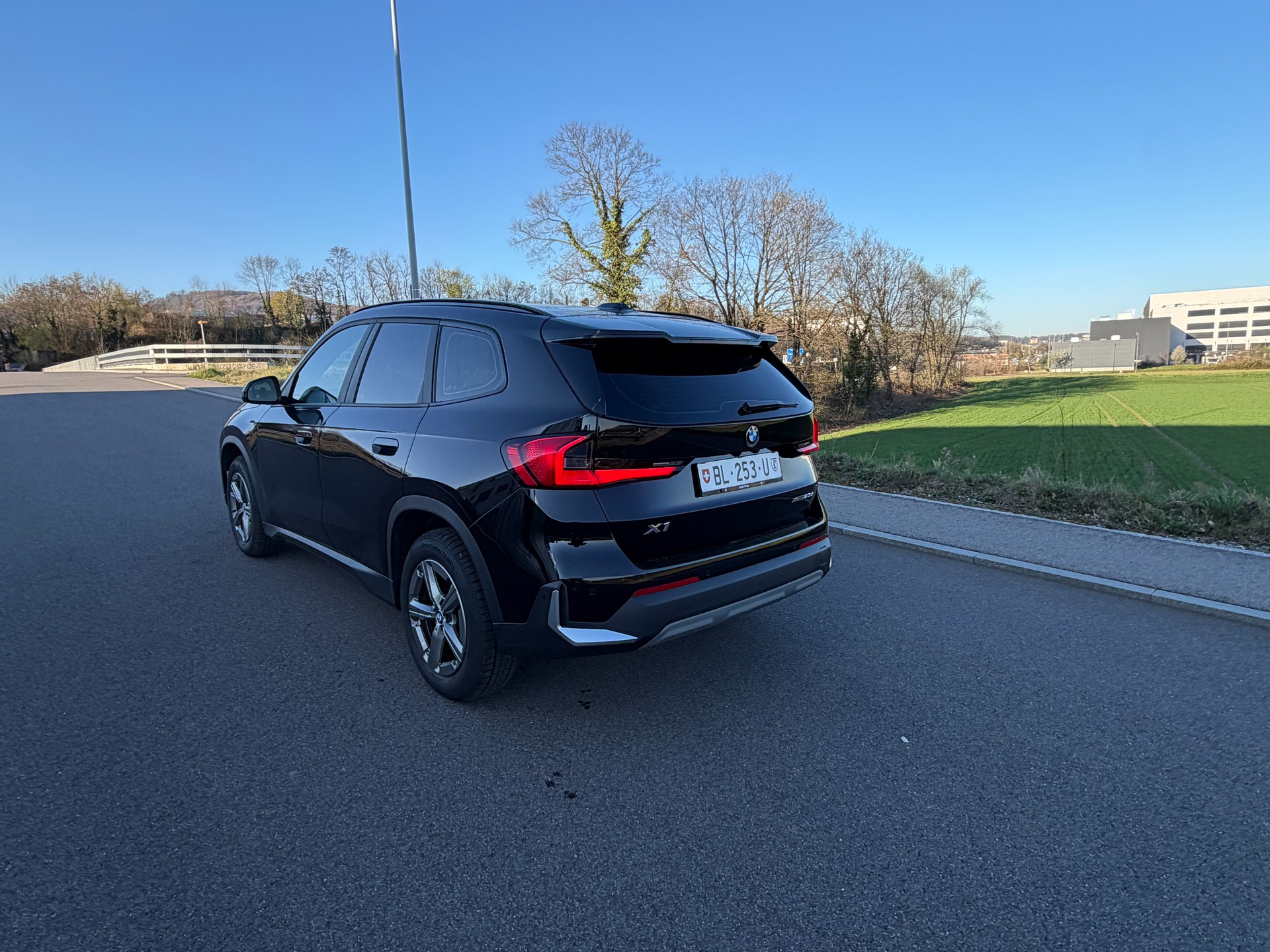 BMW X1 xDrive 20d 48V-image-8