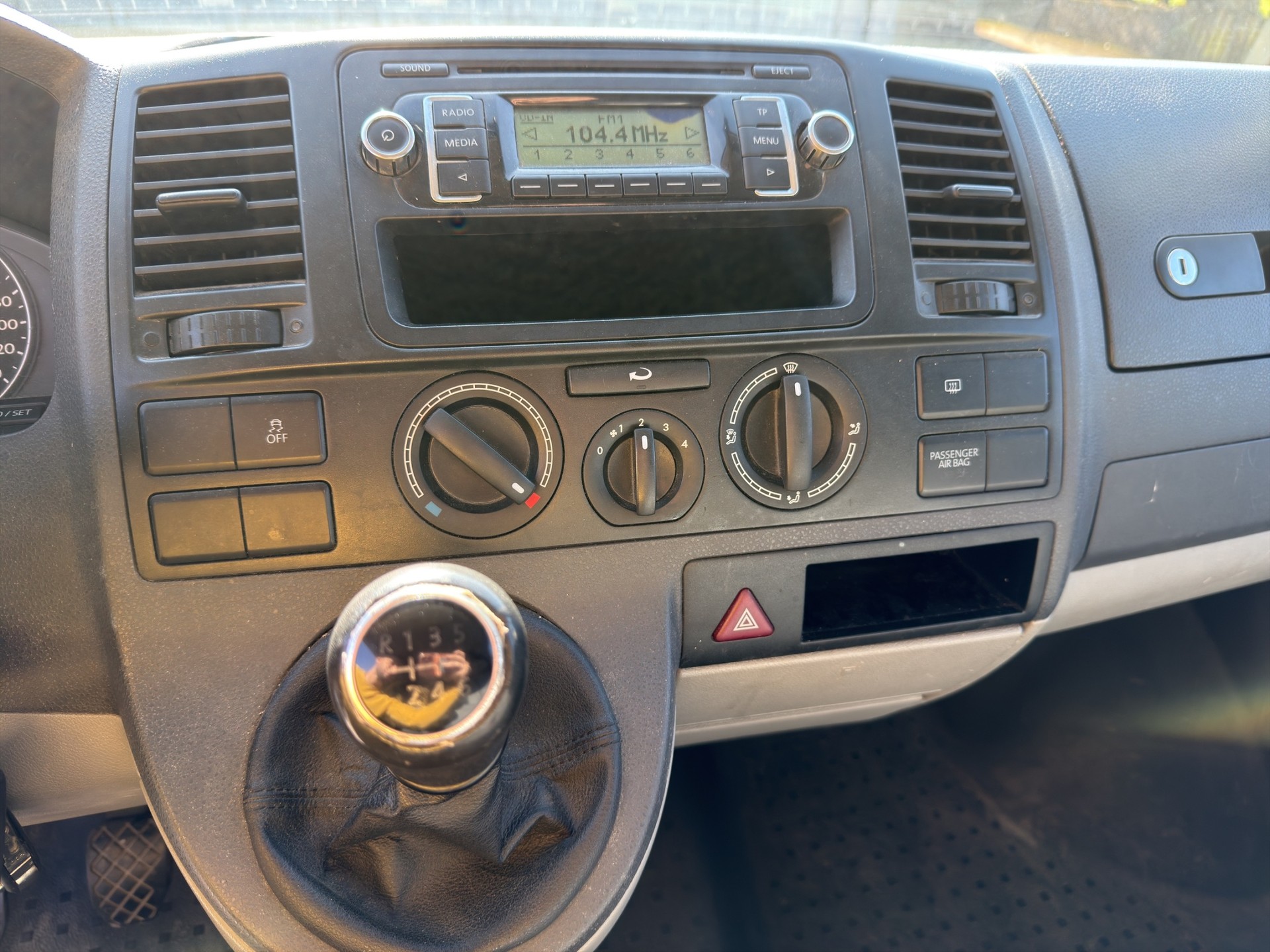 VW T5 2.0 TDI Champion 4Motion-image-10