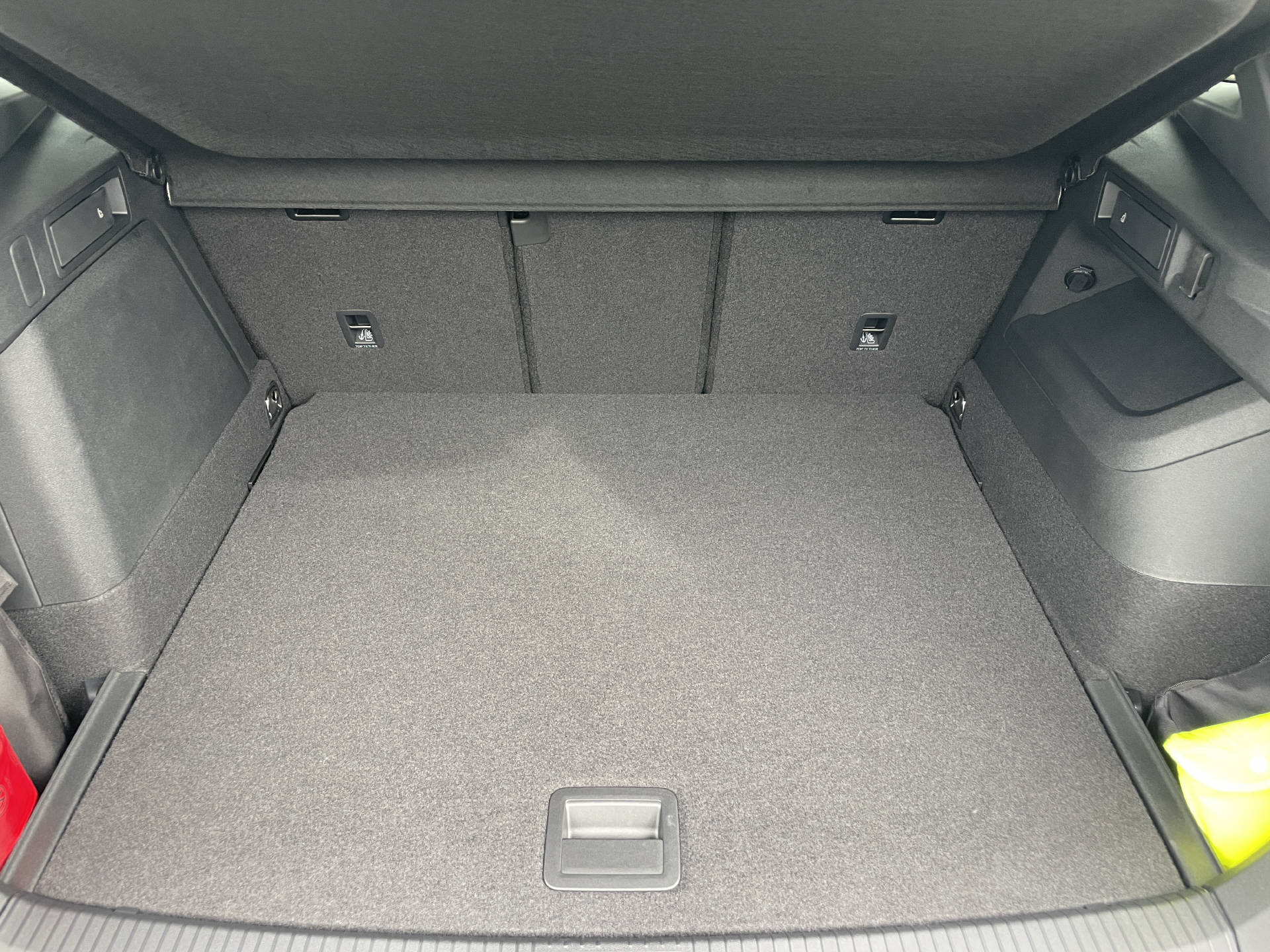 VW Tiguan 1.5 TSI UNITED PHEV R-Line DSG-image-23