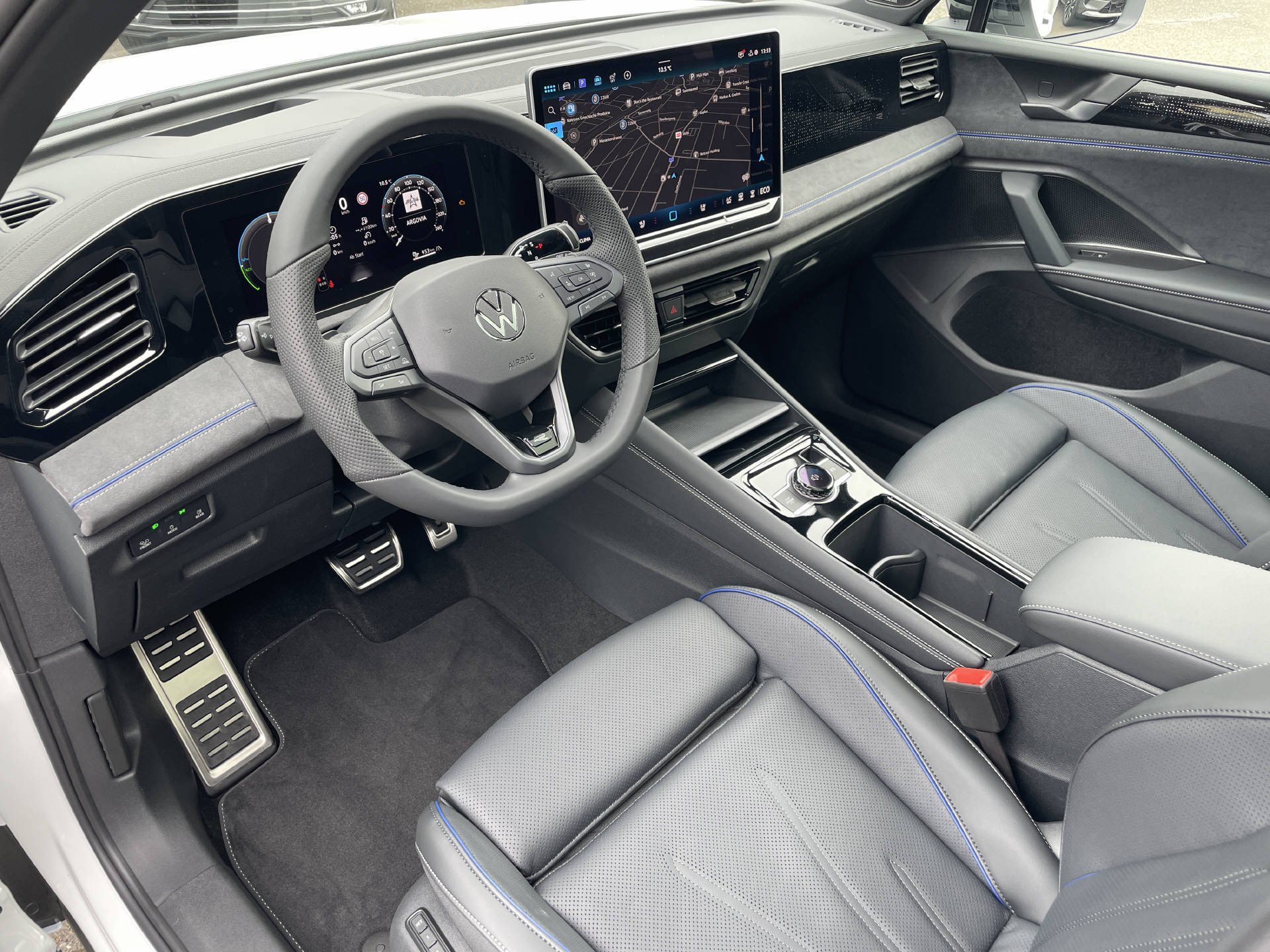 VW Tiguan 1.5 TSI UNITED PHEV R-Line DSG-image-6