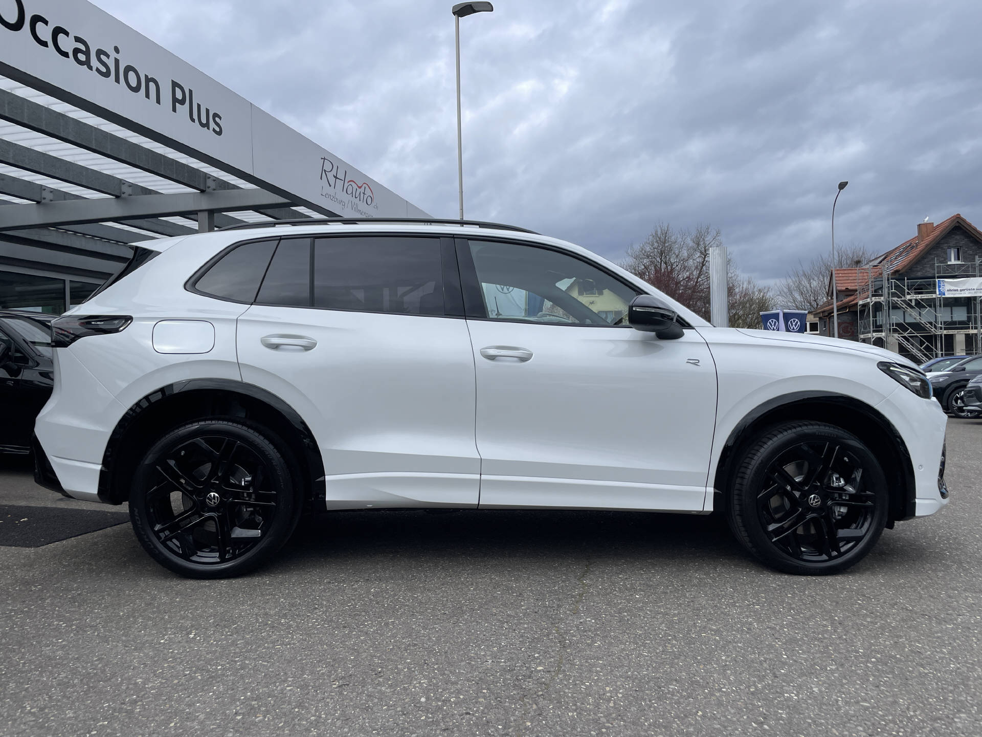 VW Tiguan 1.5 TSI UNITED PHEV R-Line DSG-image-2