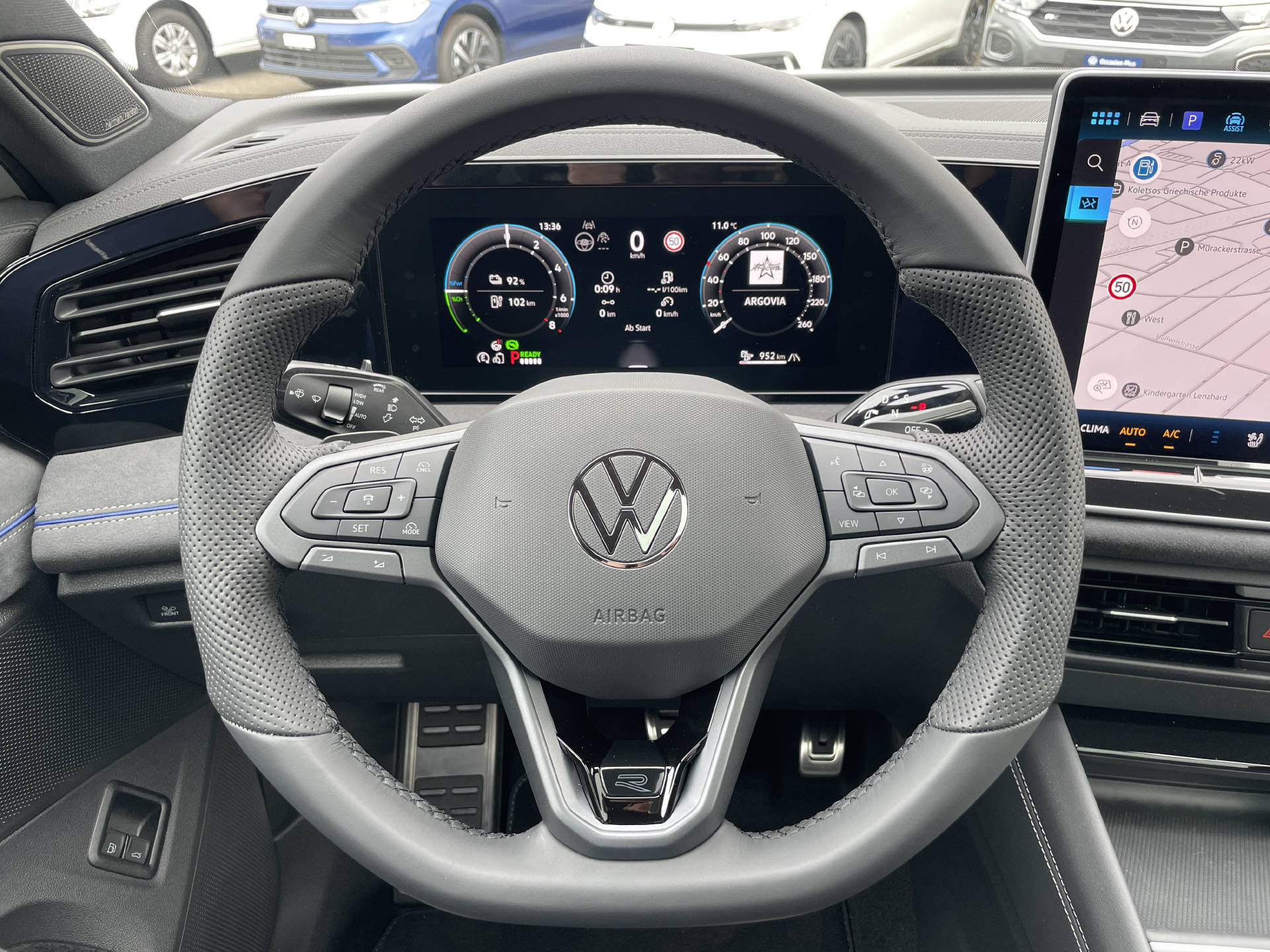 VW Tiguan 1.5 TSI UNITED PHEV R-Line DSG-image-11