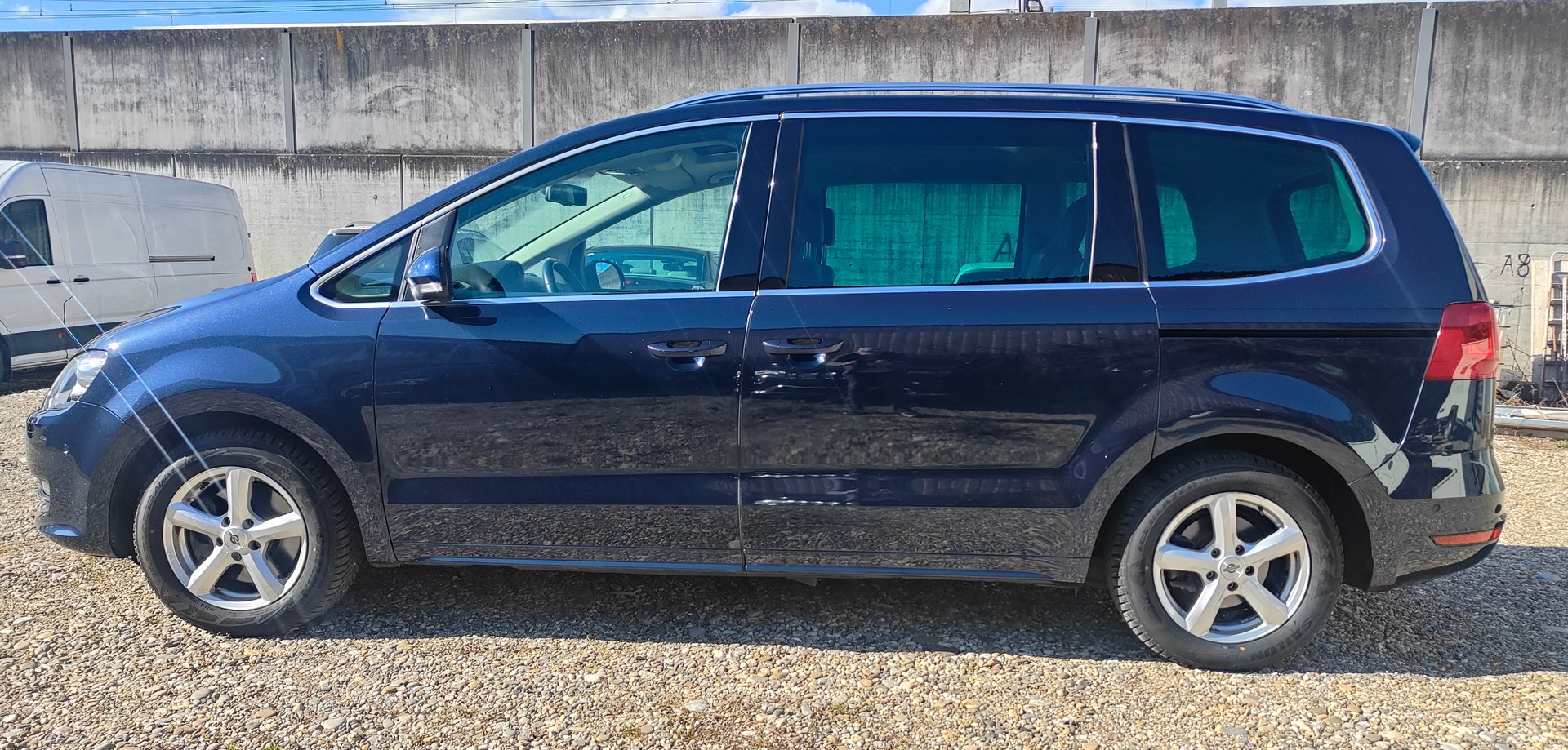 VW Sharan 2.0 TSI Highline DSG-image-4