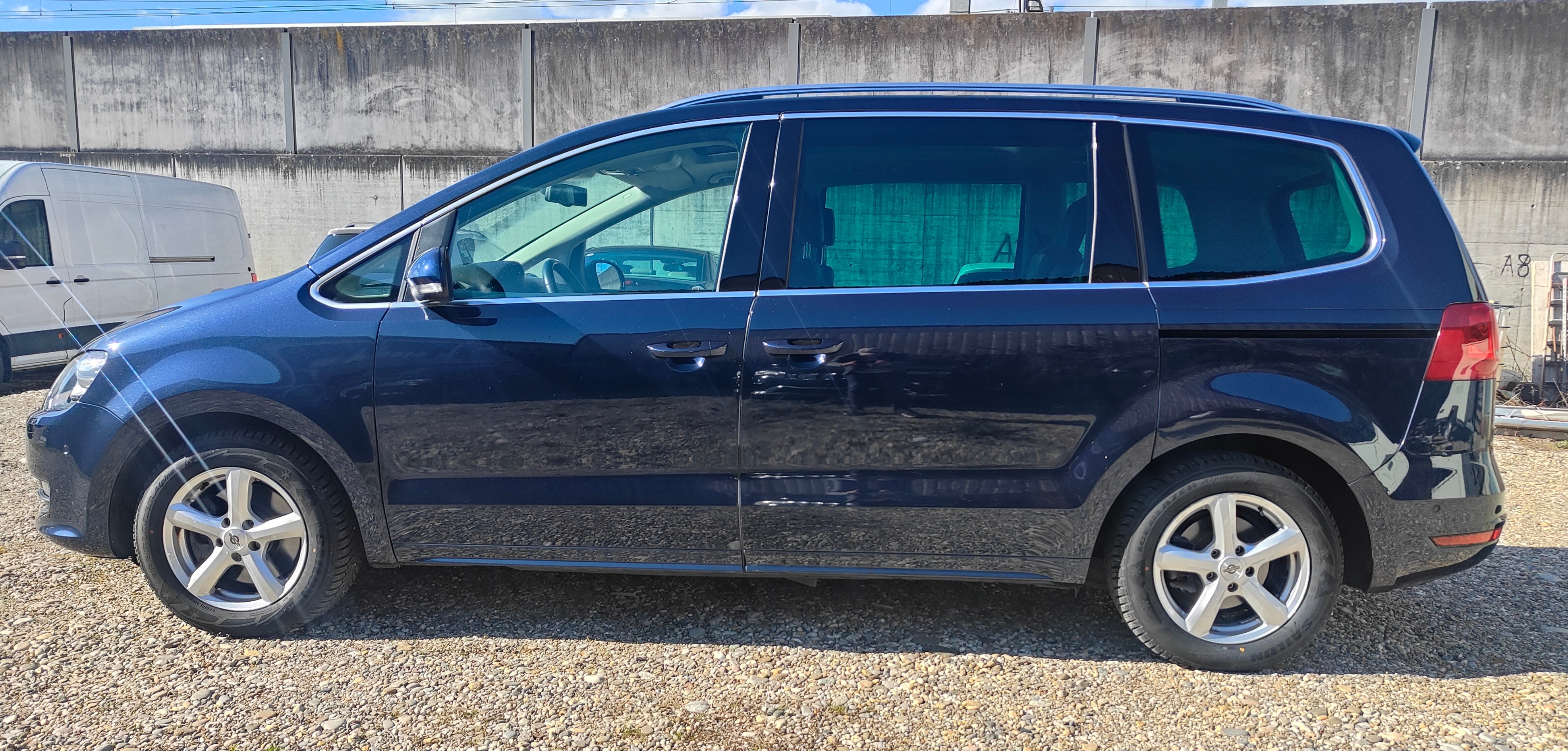 VW Sharan 2.0 TSI Highline DSG — slika 13