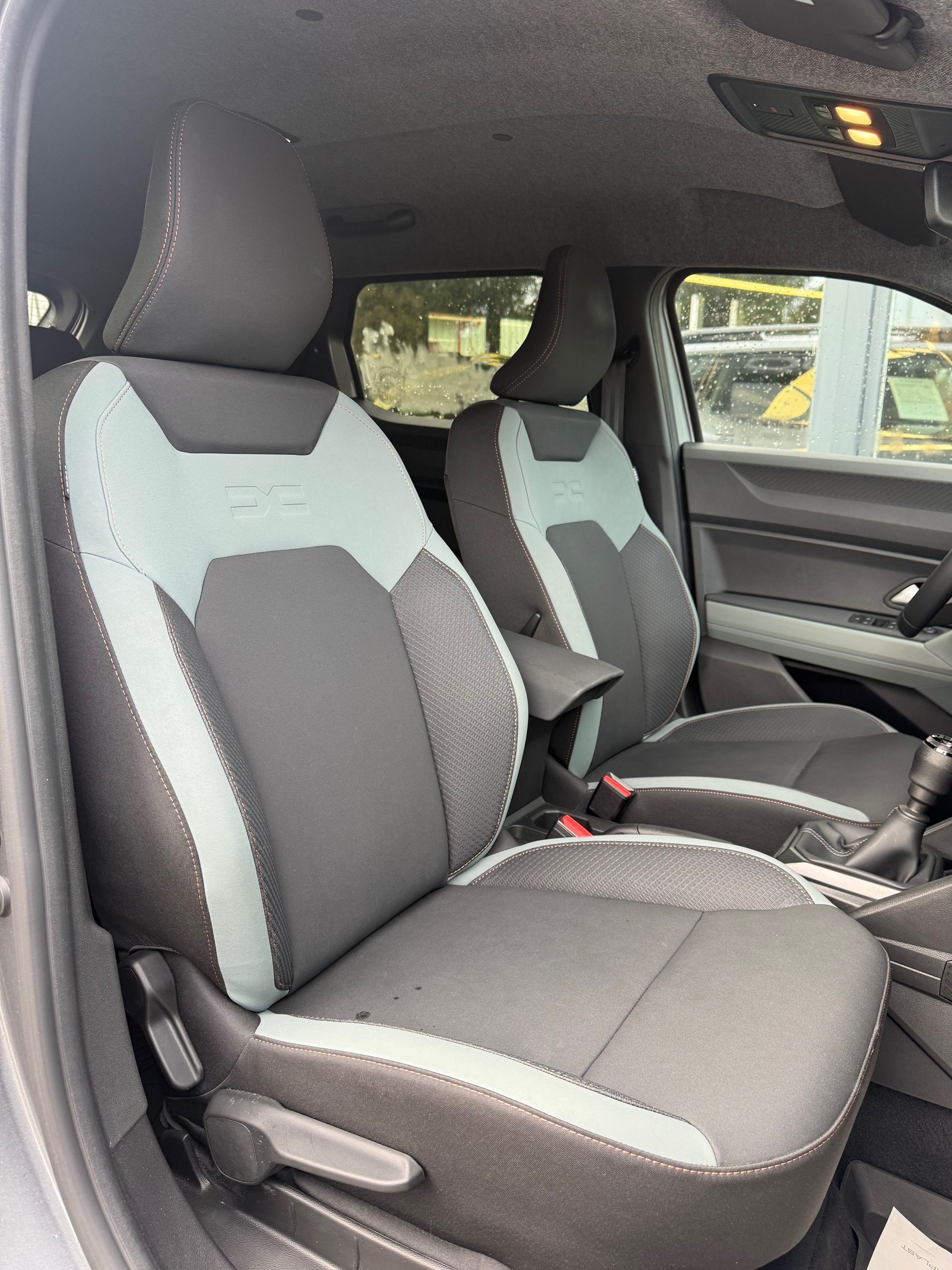 DACIA Duster TCe 130 48V Extreme 4x4-image-9